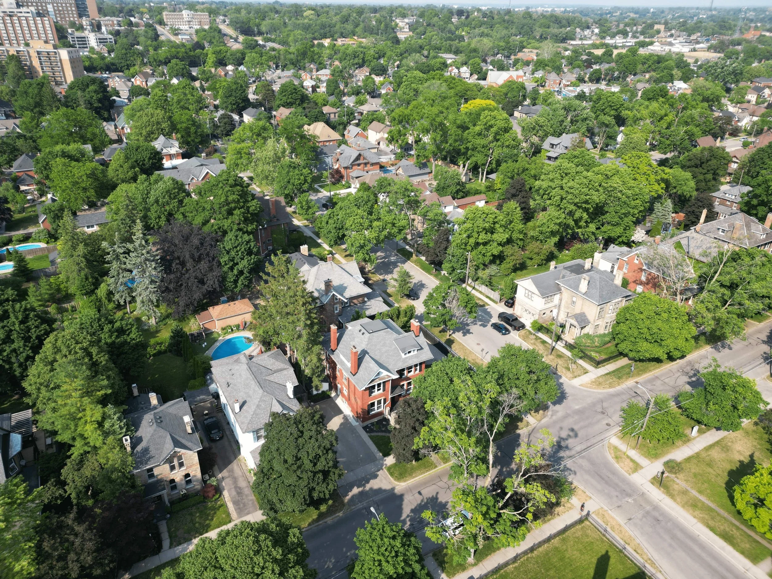 109 Dufferin Avenue, Brantford, Ontario House For Sale — The Crew