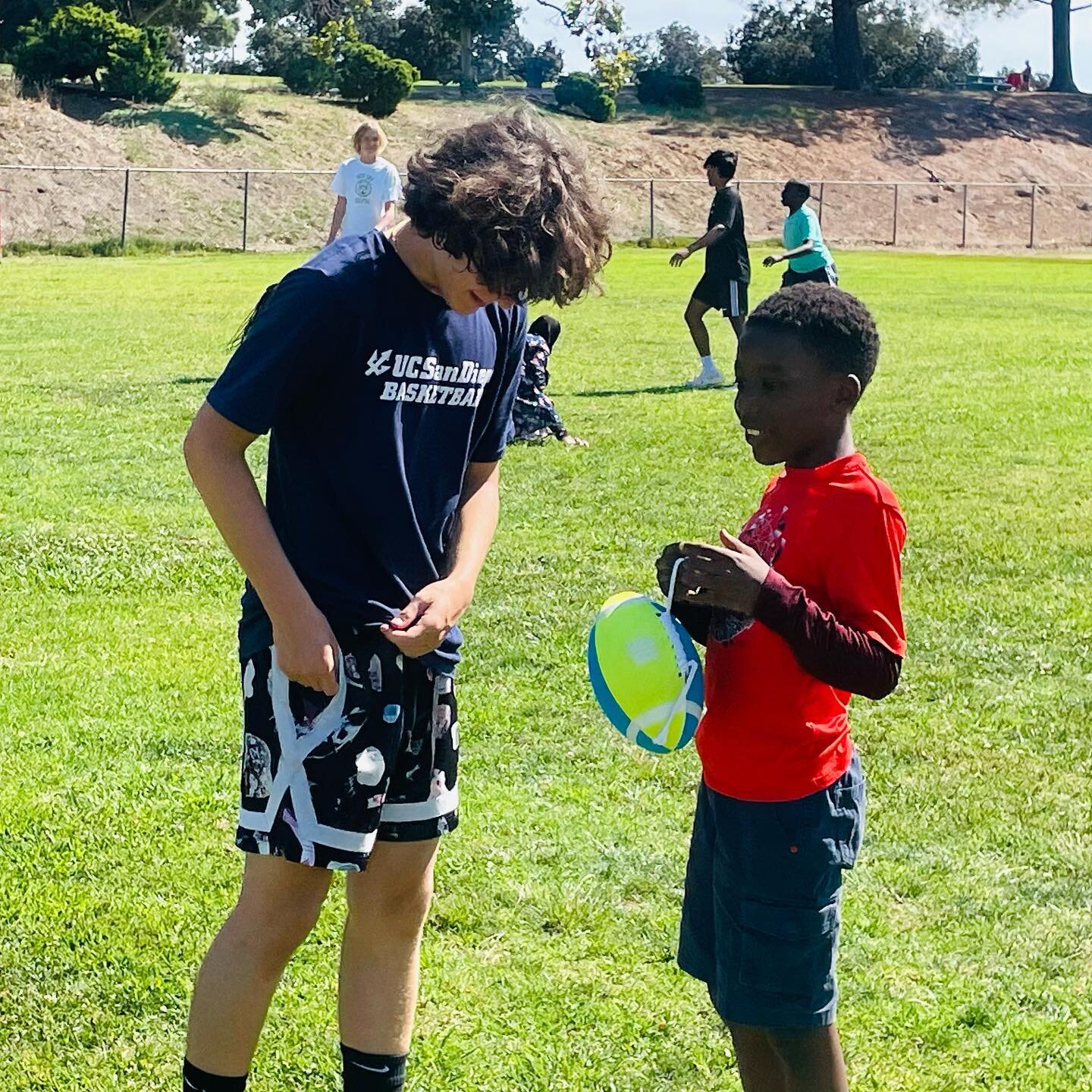 had a great time introducing these kids to American football! A successful first week&hellip;stay tuned for what&rsquo;s next!
