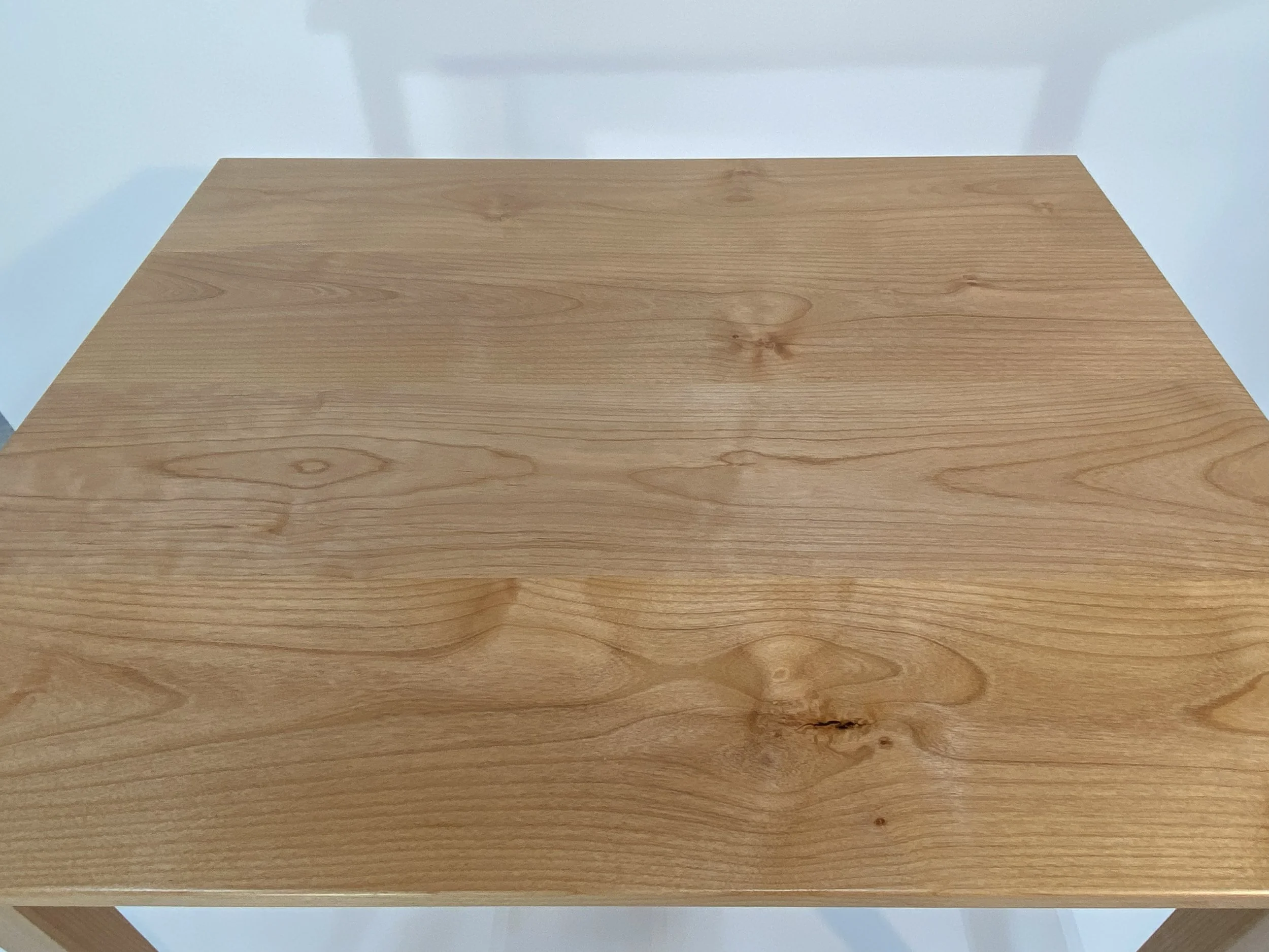 The top features beautiful grain