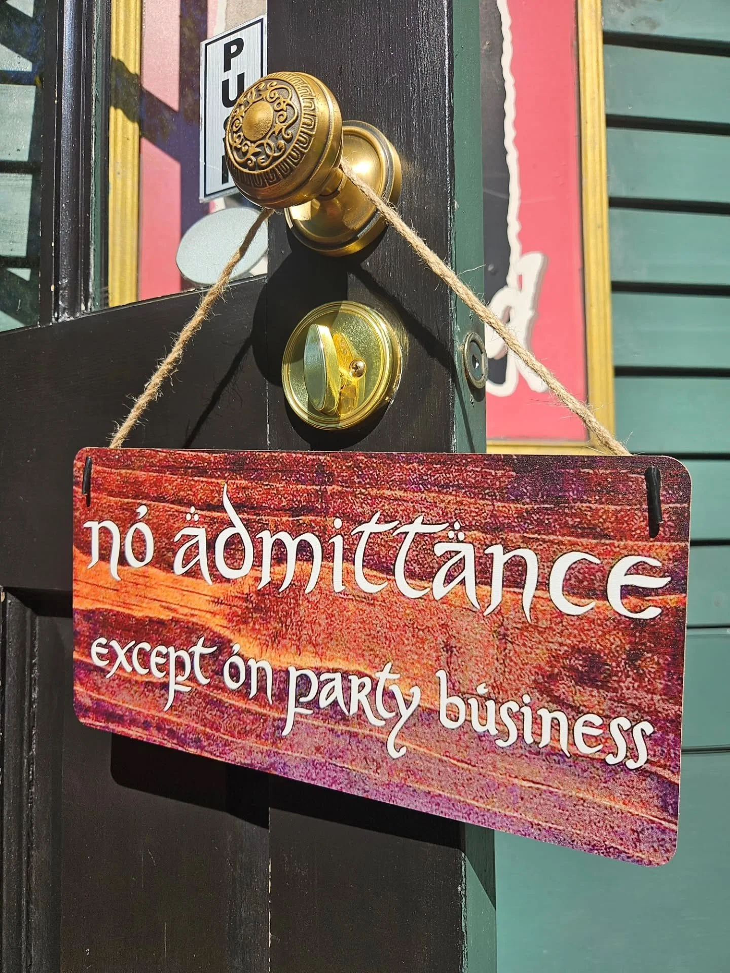 Rules are rules... 🧙&zwj;♂️
.
#wanderingdruid #tinyhouse #tinypub #barrental #mobilebar #ireland #newengland #irishpub #guinness #bostonfoodies #massachusetts #boston #whiskey #irishabroad #irish #irishmusic #irishowned #smallbusiness #localbusiness