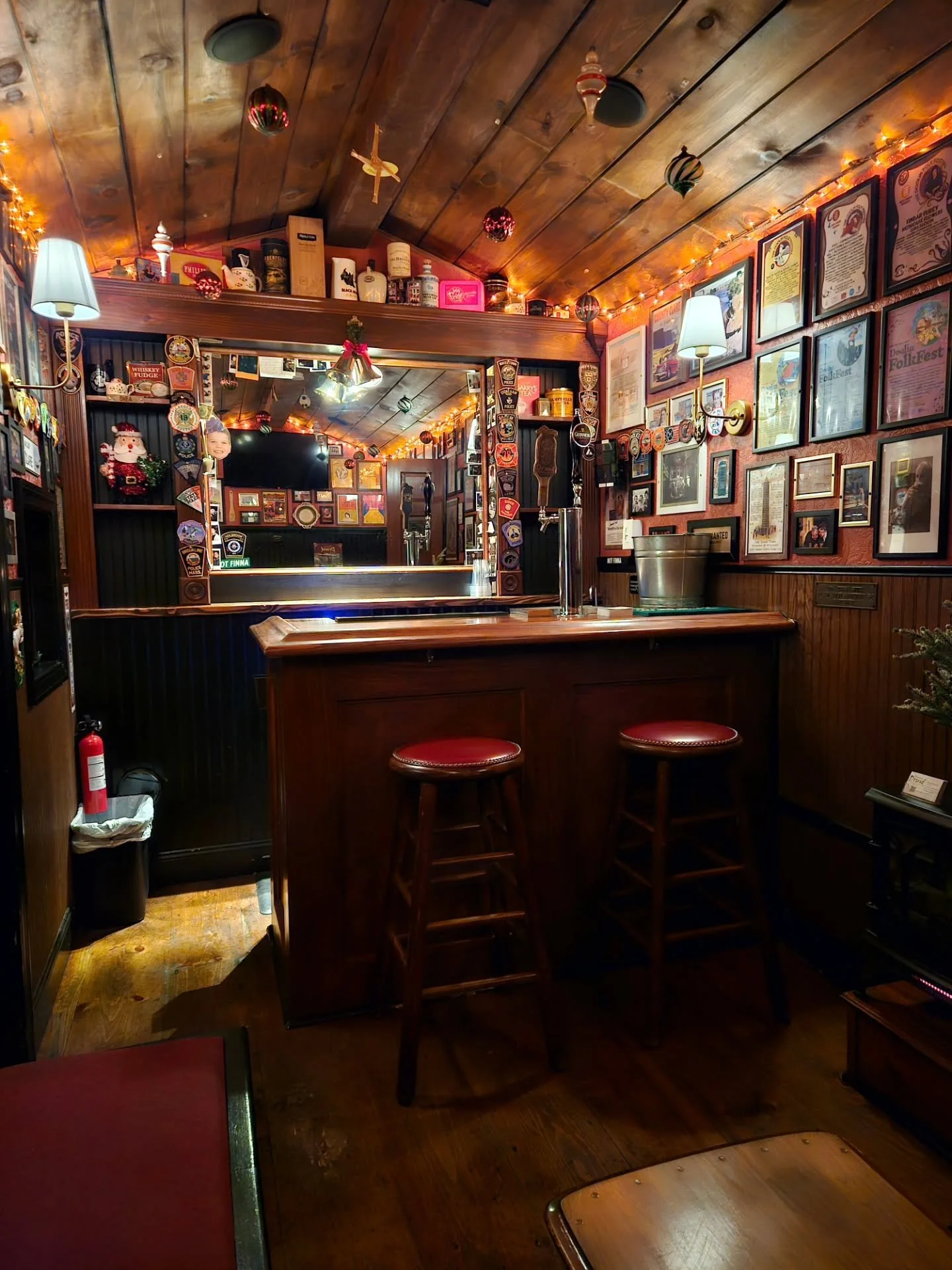 Christmas pints don't get much cozier than this! 🎅🍺