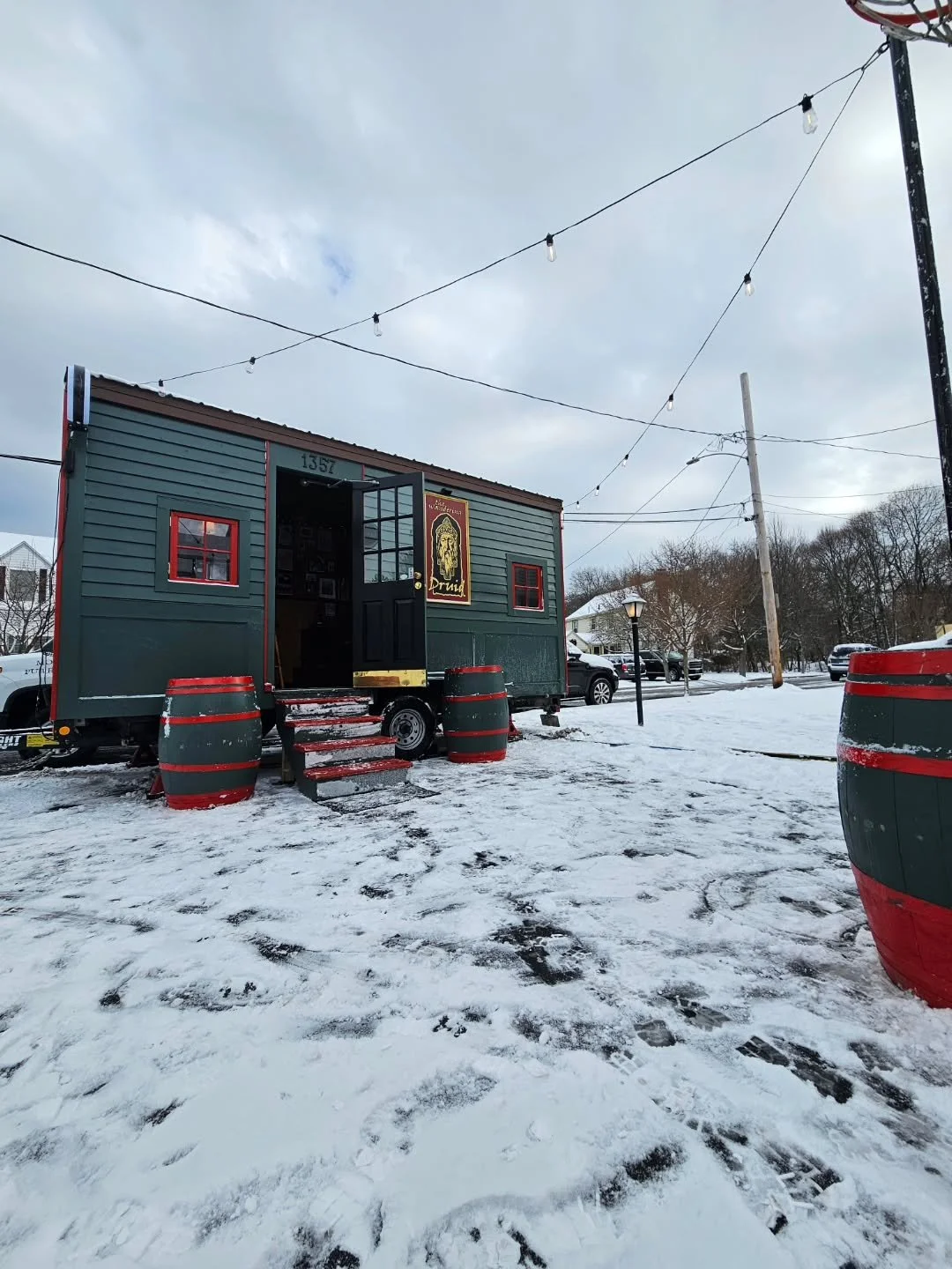 Cold weather 🤝 cold pints.