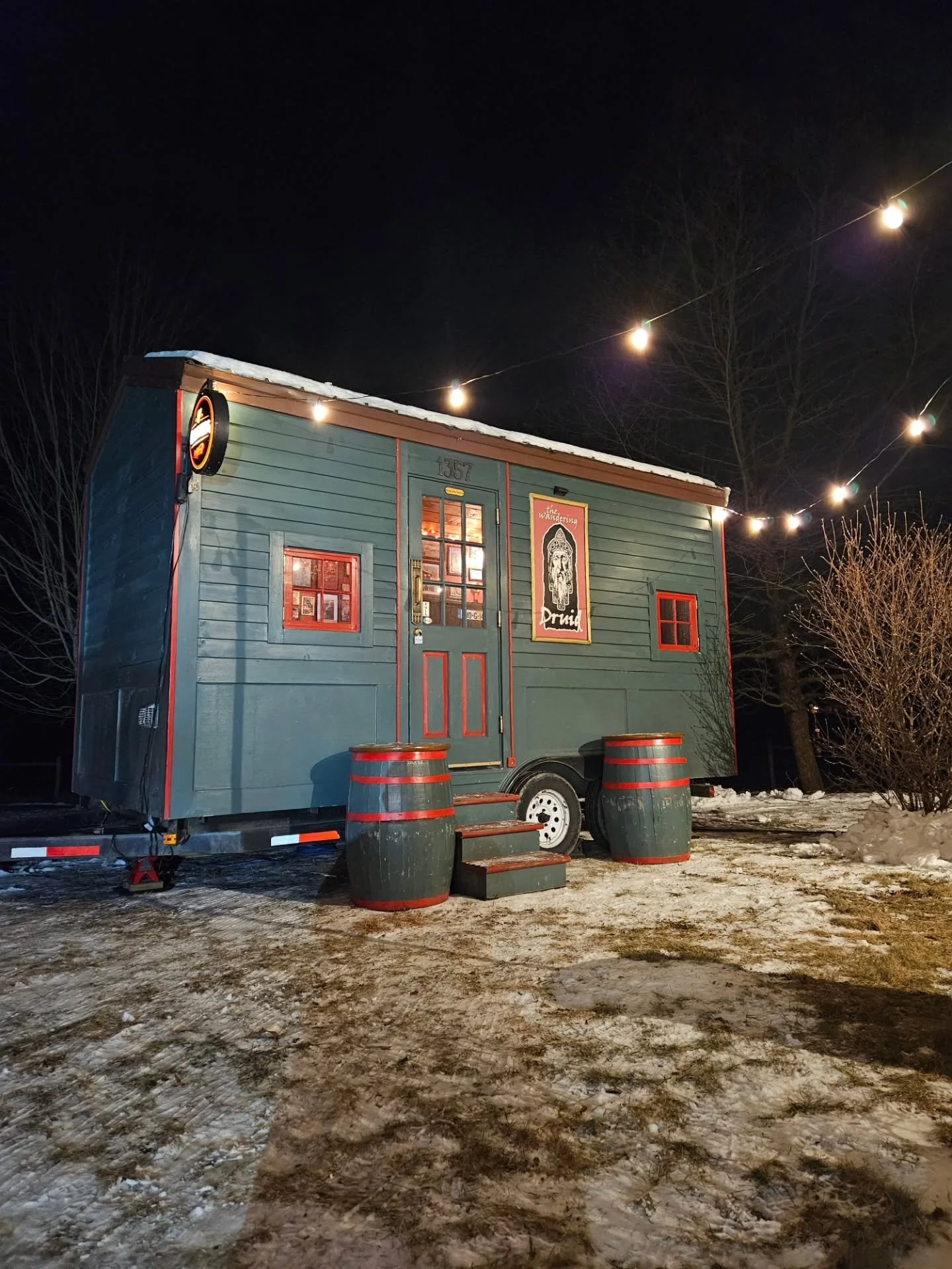 Creamy pints, cranberry fields and cold weather in Lakeville, MA 🍺🥶🫐