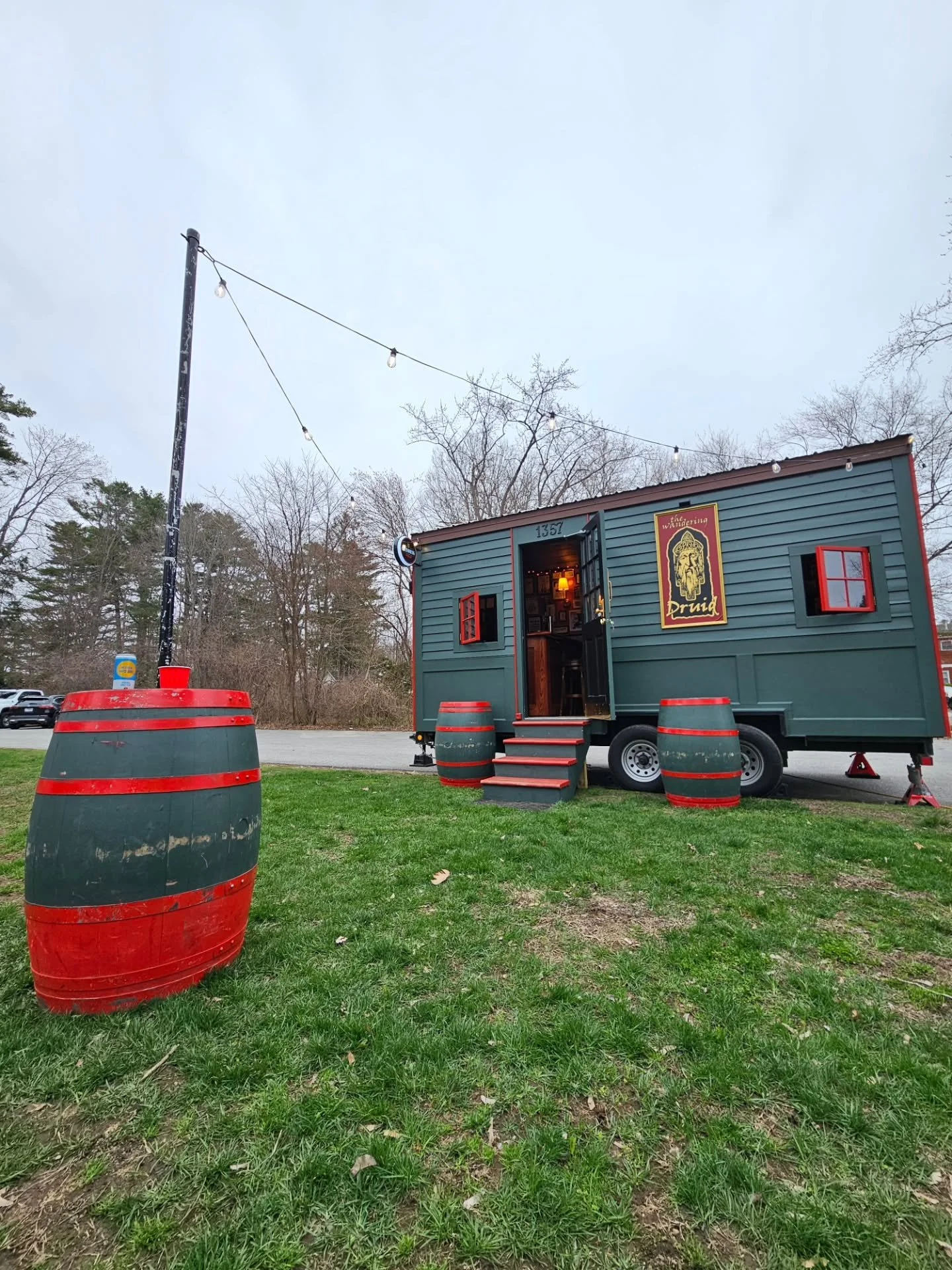 Cloudy skies and creamy pints in Brunswick, ME 🦞🌥🍺