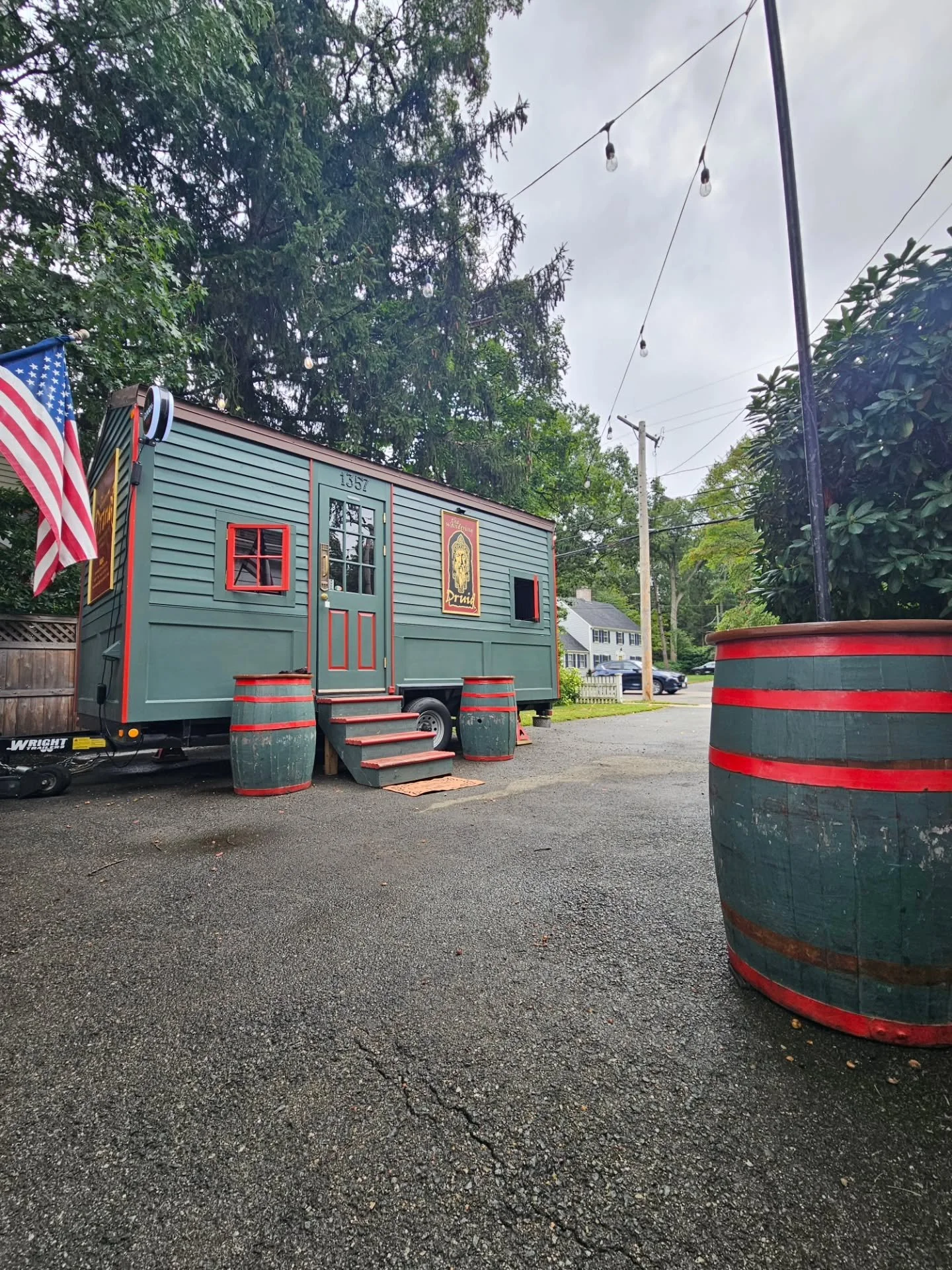A true Irish day for a true Irish pub. 🌦🍺
