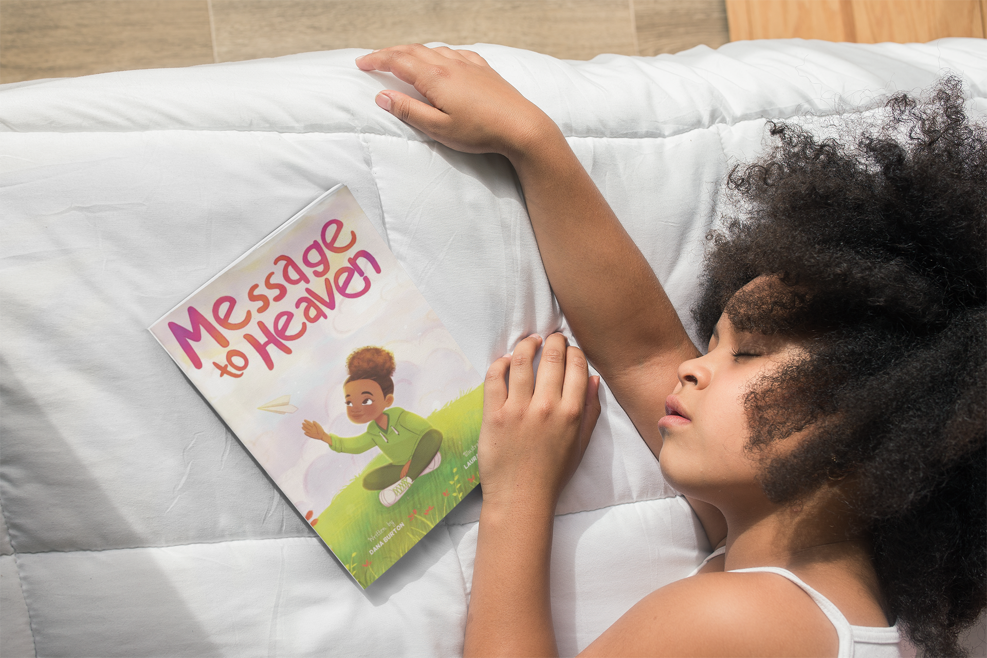 book-mockup-of-a-beautiful-little-girl-sleeping-23704.png