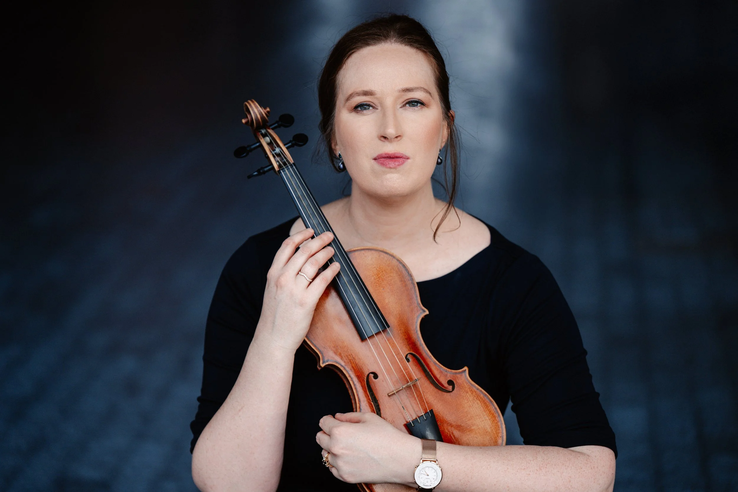 Augusta McKay Lodge, violin/Baroque violin
