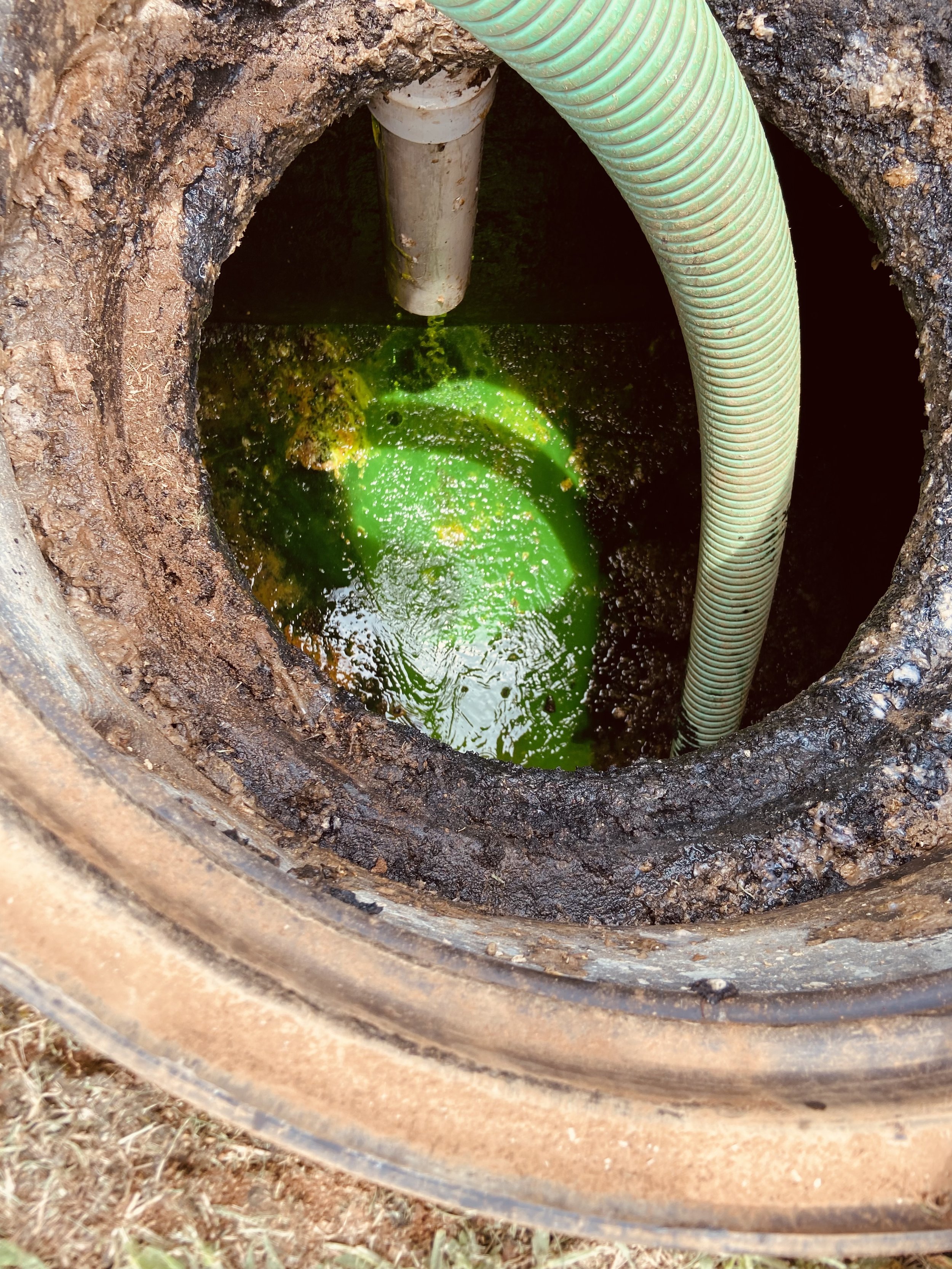 Septic Tank Inspections for Real Estate & Individuals buying or selling homes