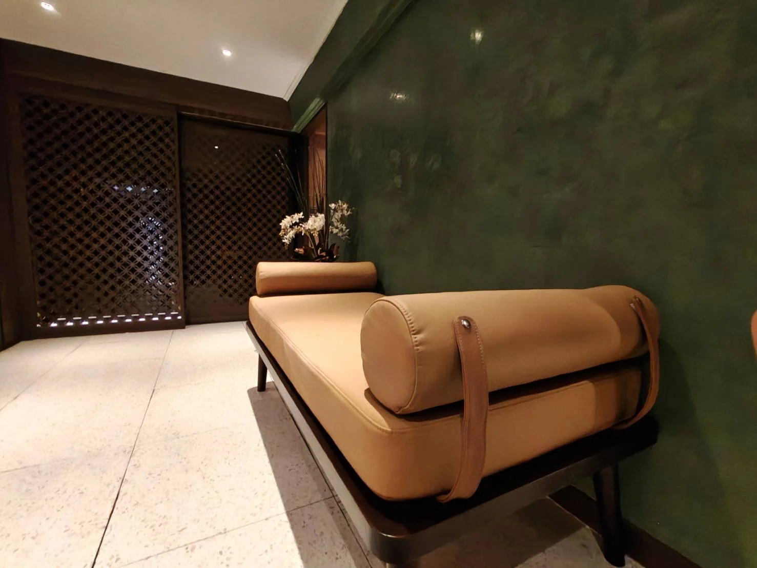 Erotic Massage Etiquette: 5 Essential Rules Every Customer Should Follow
