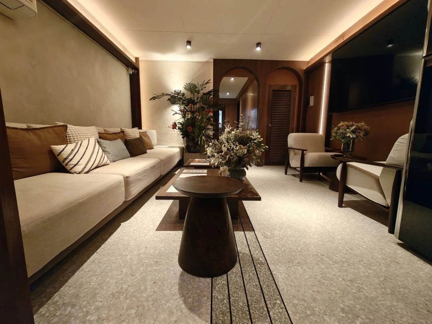 Official Wonder Massage Bangkok LINE ID &amp; Reservation Guide