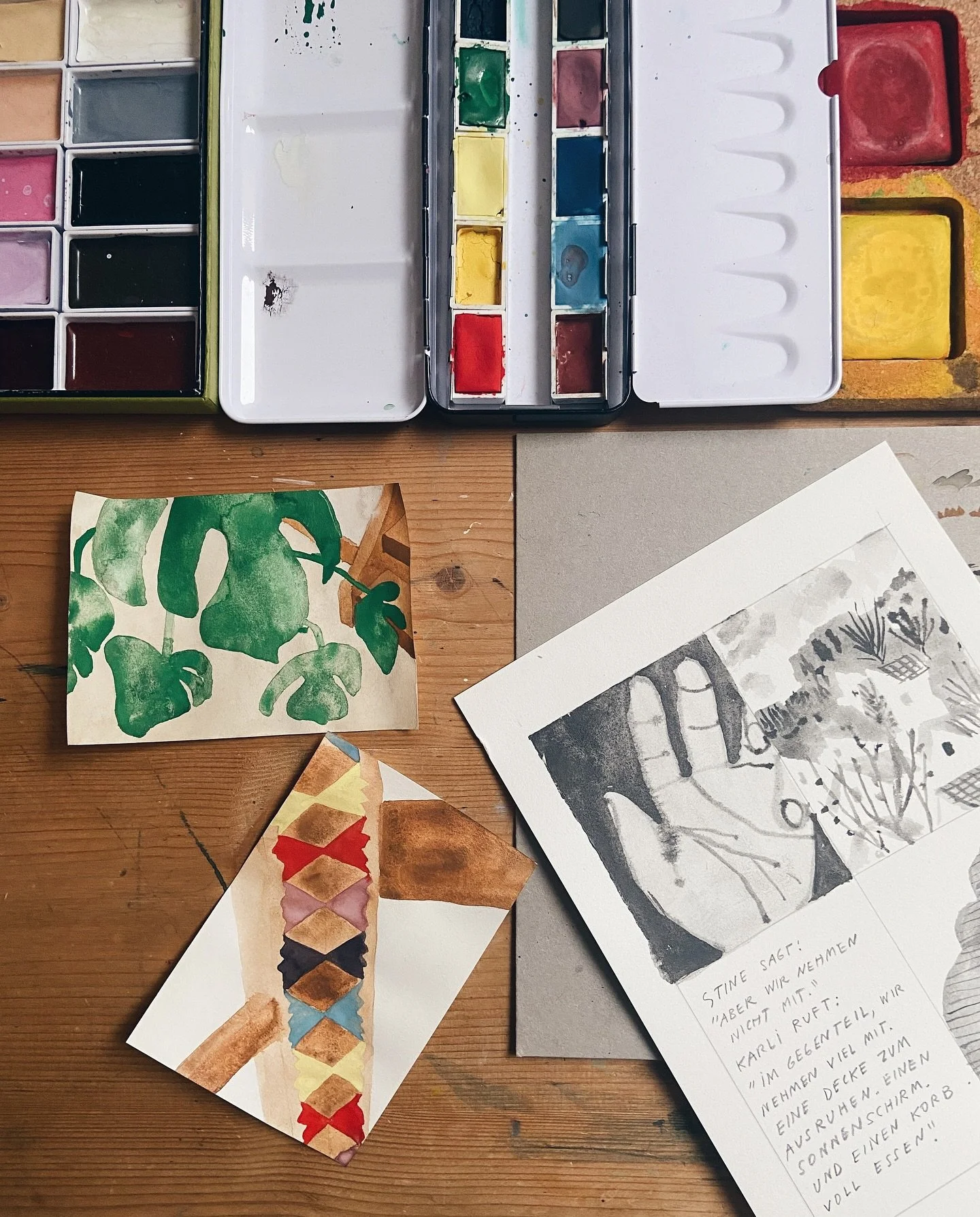 Studio views lately&hellip;
Still a few courses in preparation for this year. 
Let me know if you wanna join:

28.11. NATURREICHE - Firmamente
&gt; on site evening course in Otzberg, Fri 6-9pm

5.-7.12. PIECES OF ME with @nomonki 
&gt; online weekend