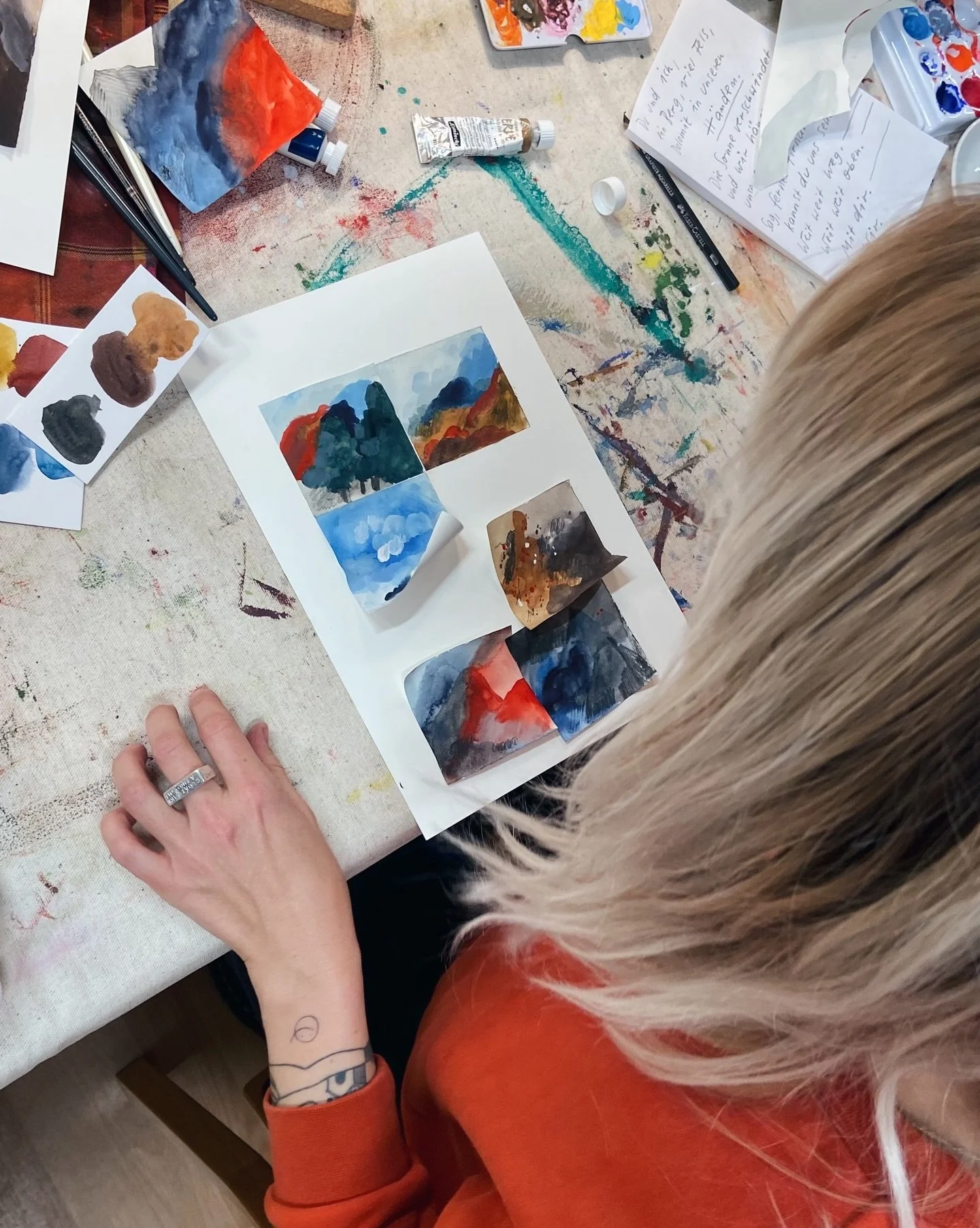 Some pics from the last NATURREICHE course with the topic FIRMAMENTE, where we created little narrations starting with intuitive atmospheric images of the sky. 

It was great fun together with @studio_hildahlia @steffi_stroh Karin Heide and Karin 💛
