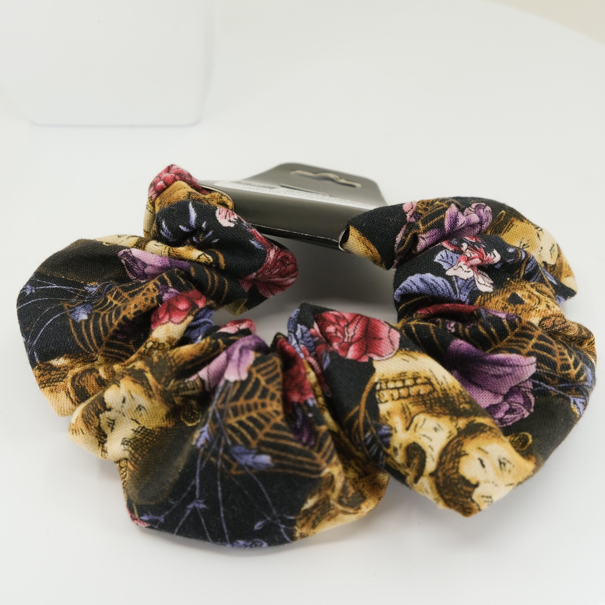 Scrunchie - Gold Skulls.jpg