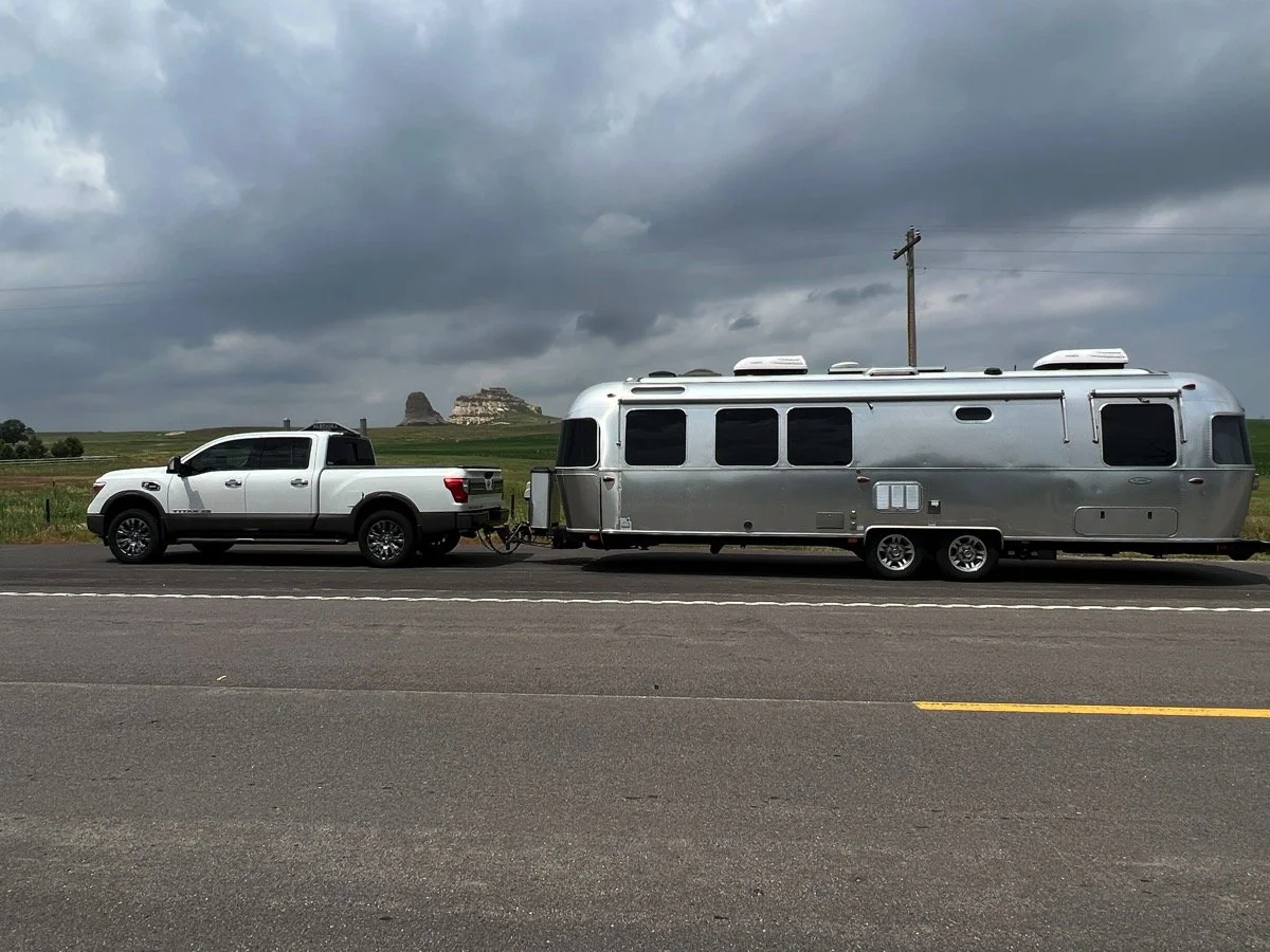 Glamour shot with the rocks in the background