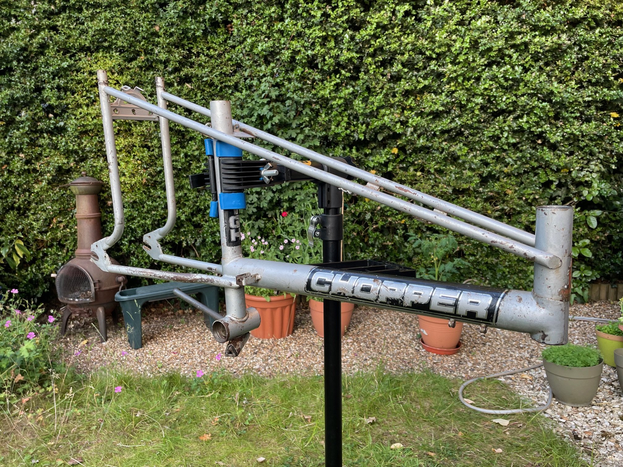 Fully stripped down and awaiting a mechanical overhaul. As you can see there are battle scars, but overall the frame is in really good condition and the decals are still prominent. Luckily there are no weld breaks too.