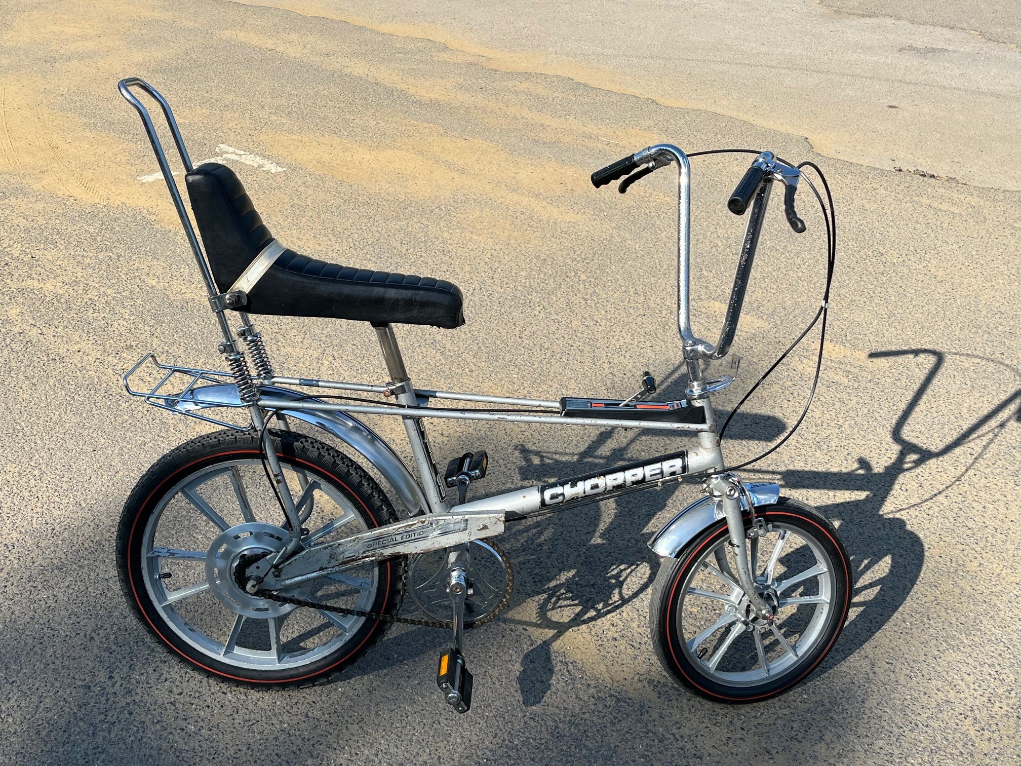 And here it is! The completed product. A fully rideable and presentable SE with new refurbished mechanicals, cleaned up chrome and every inch of the bike checked over to make sure it is in the best original condition possible.
