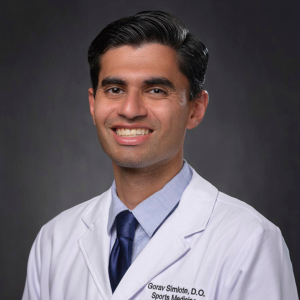 Dr. Gorav Simlote, nonoperative sports medicine specialist at CNY Orthopedics