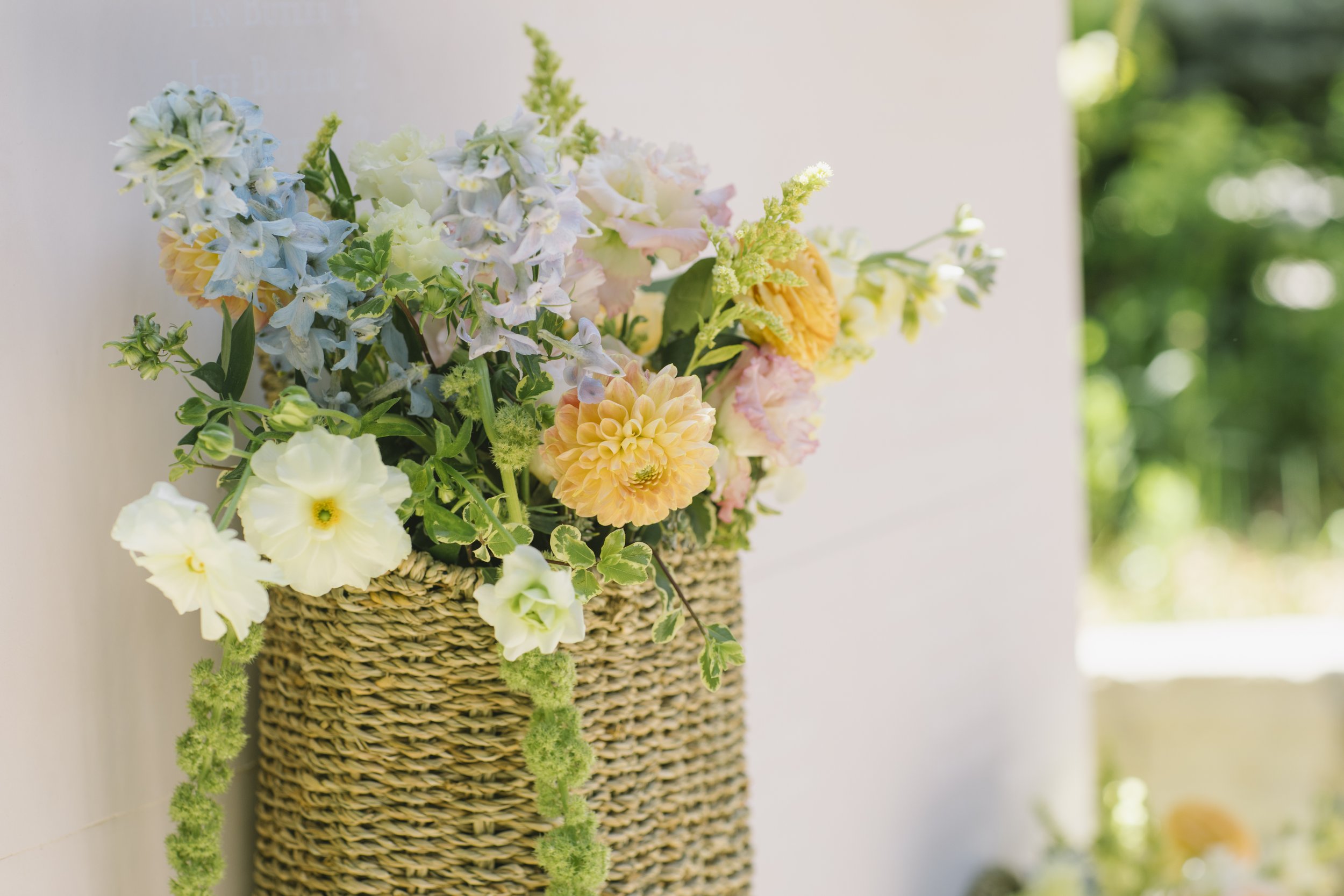 Pastel Garden Wedding Flowers at Spruce Mountain Ranch | Frankie & Alex