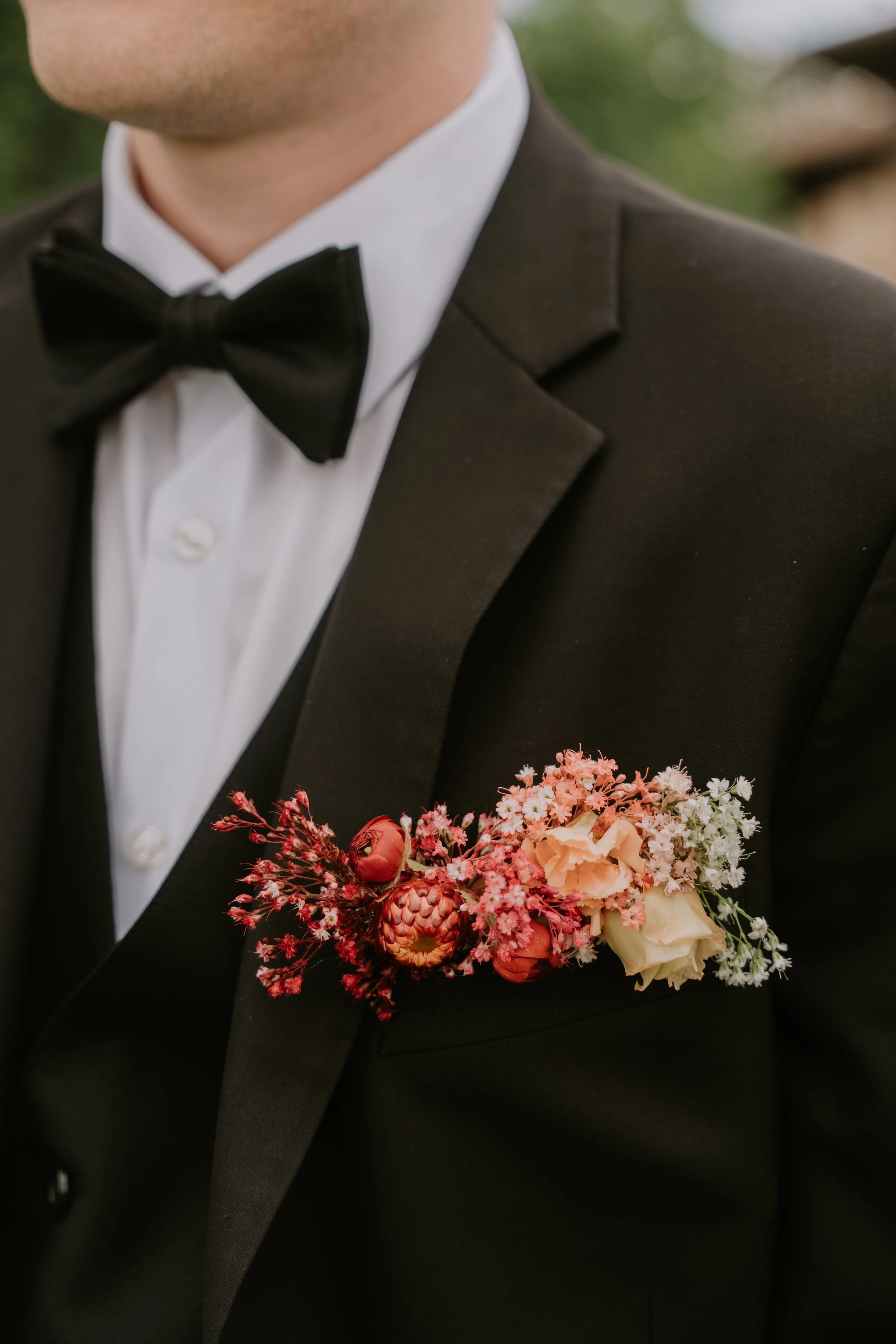 Sanctuary-boutonnière .jpg