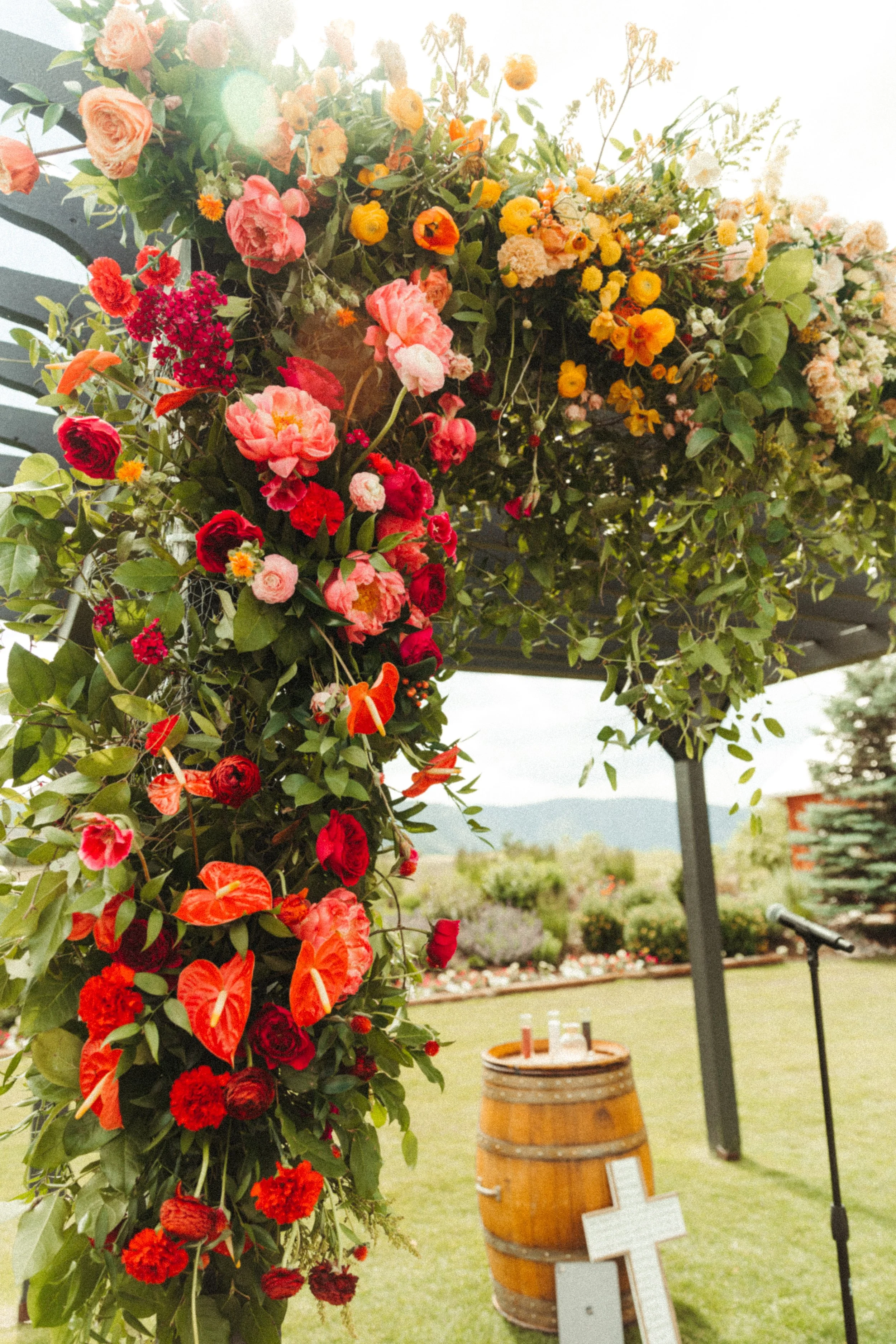 Colorado Wedding Planner Colorado Wedding Florist Crooked Willow Ombre Flowers