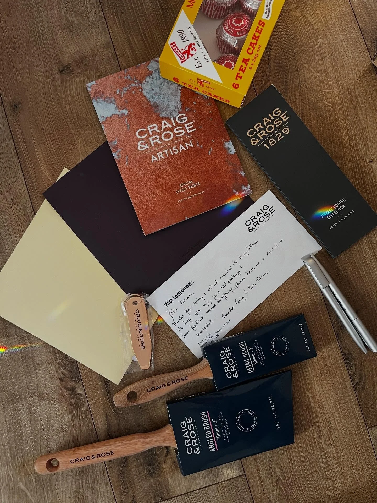 Christmas has come early this year! 😁🥰❤️🎅🎄
Thank you for a wonderful surprise @craigandrosepaints  and all the beautiful goodies and a handwritten note! 😍 

These are few little projects I used their paint on the past couple years when my inspir