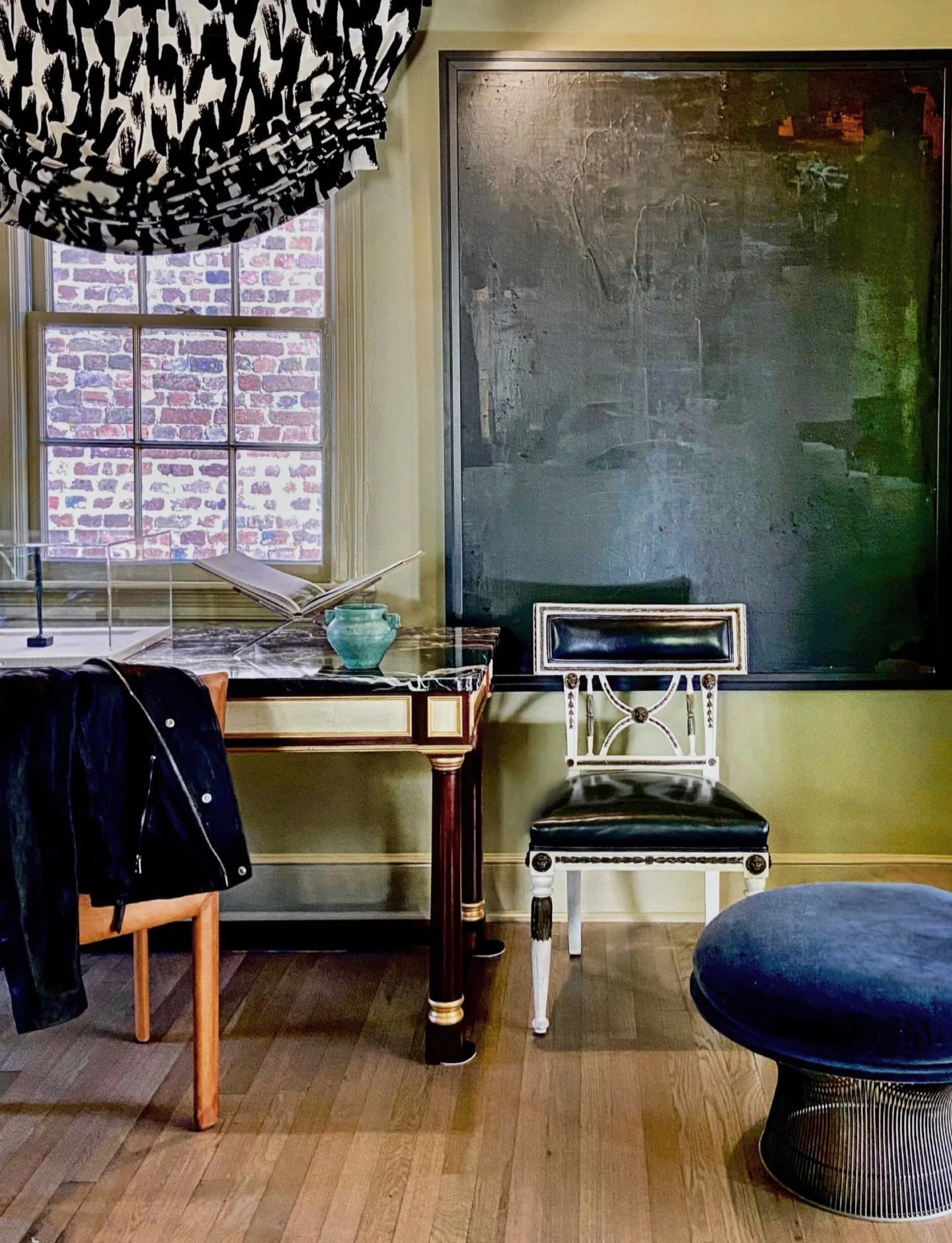 My curatorial approach to restoration and design: one that assures rhythmic individuality, yet maintains a sensitivity and reverence for the past. 
Classicism. Integrity. Venerability. -JL
#oldhousesnewenergy 
#charlestonredesign 
#thelcuratorialists