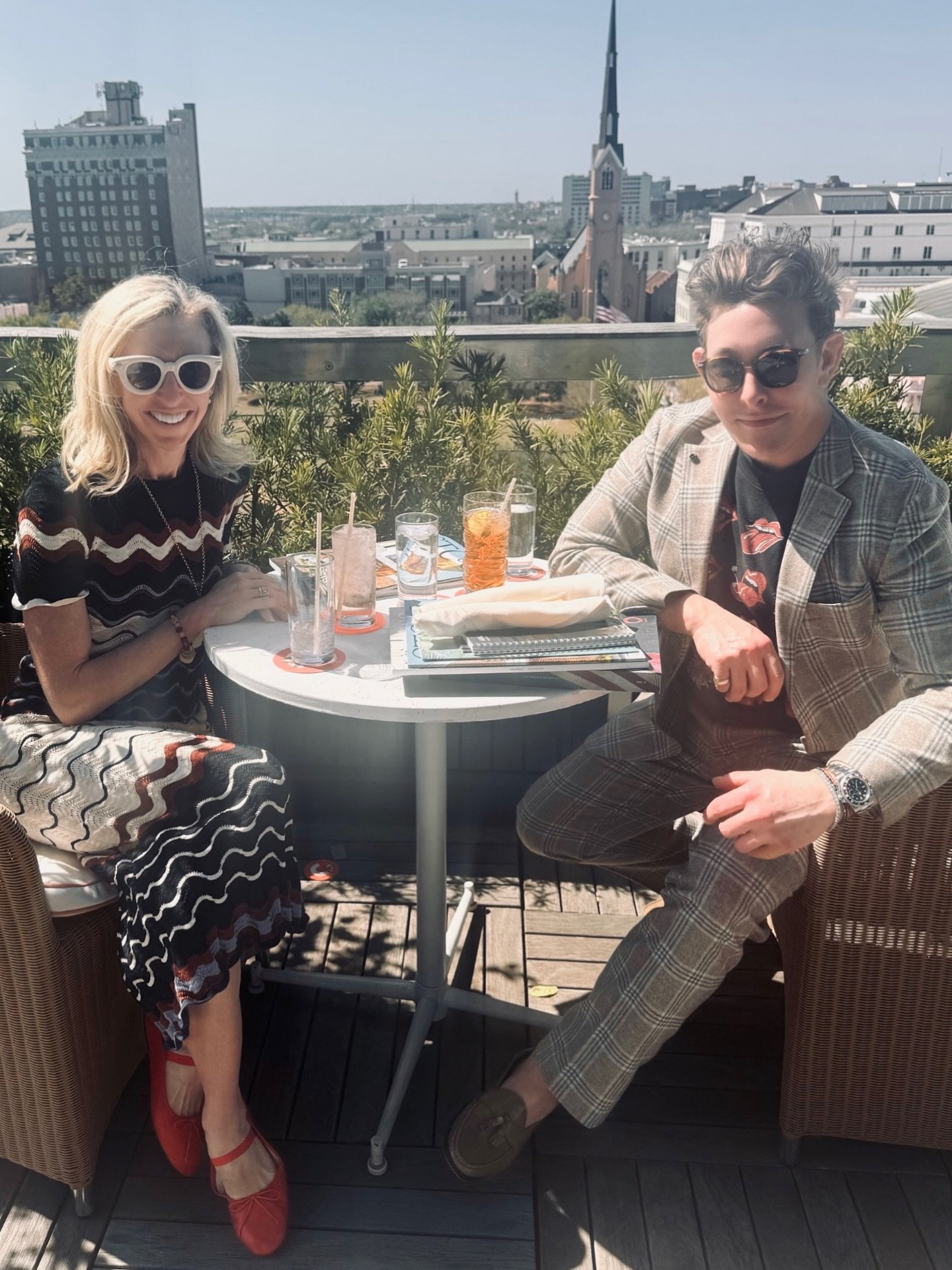 Best date I&rsquo;ve had in a very long time. @annemgraves 
#charlestonxdesign 
#thedewberry 
#daydating 
#igotablowout