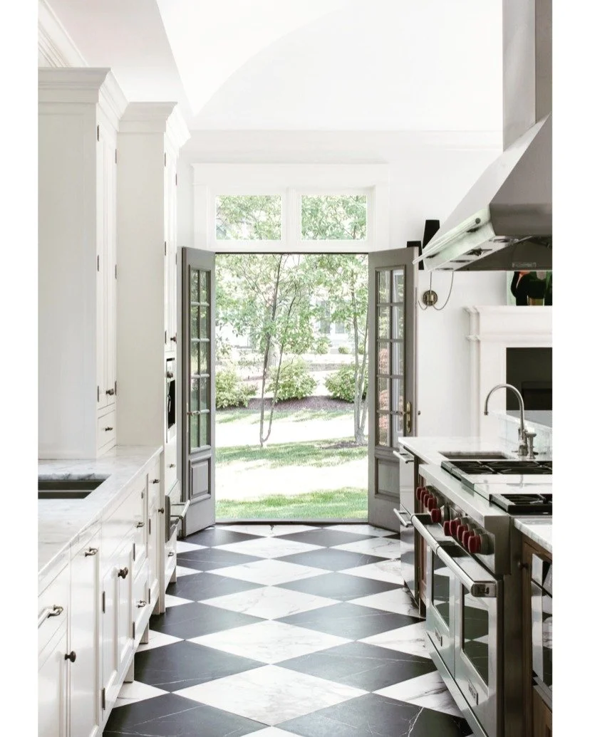 JLID + Kitchen = more than a chef's kitchen.
#jacoblawsofstyle
#jacoblawsinteriordesigncharleston
#luxurykitchendesign
#interiordesigncharleston
#jlid