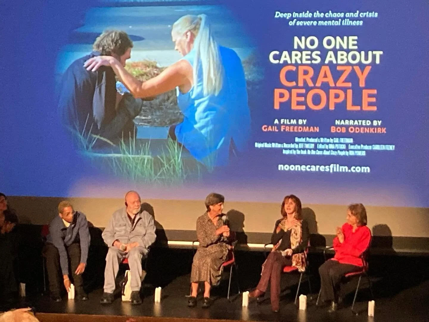 So thrilled to see a full house for Gail Freedman&rsquo;s powerful documentary. The world is ready to talk about how we can do better in helping those with serious mental illness. Props to my adorable sisters-in-law for hosting me. #NoOneCaresAboutCr