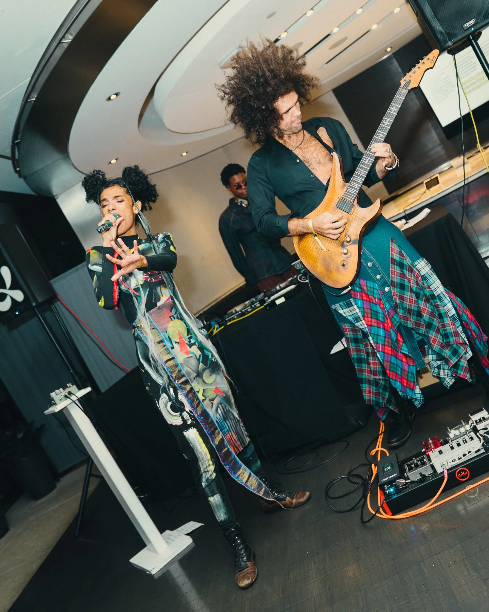 Outlast 10 Yr Anniv Gala - Credit Nix Guirre DSC01134 web.jpg