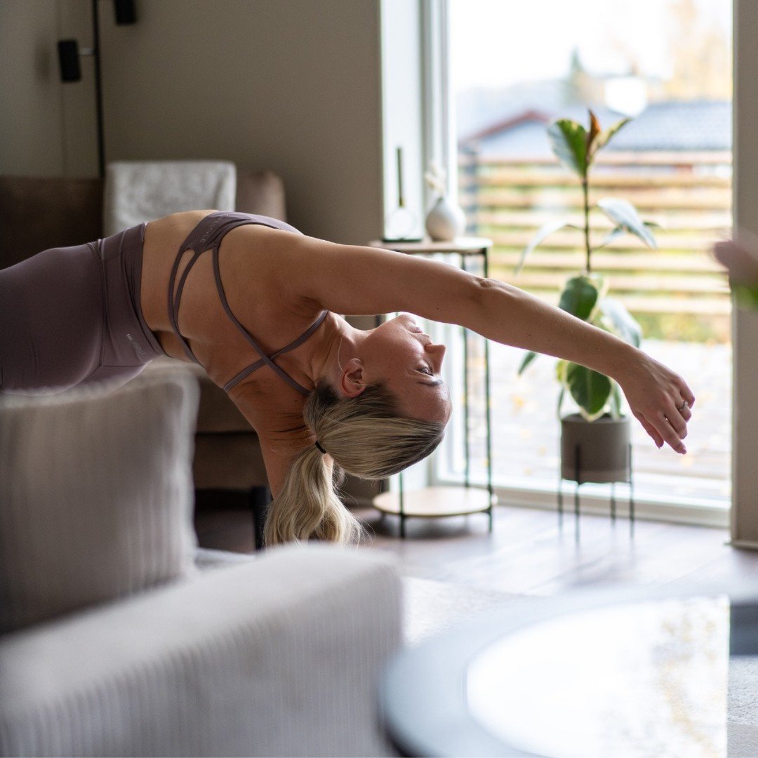 H&auml;r har vi Malin Gullblom, vi har haft en samarbete ett tag nu och t&auml;nkte jag skulle posta dessa bilder som lite inspo f&ouml;r er som vill komma ig&aring;ng med tr&auml;ning. 🧘&zwj;♀️🏋️&zwj;♀️

Jag tycker att vi har alltid kul n&auml;r d