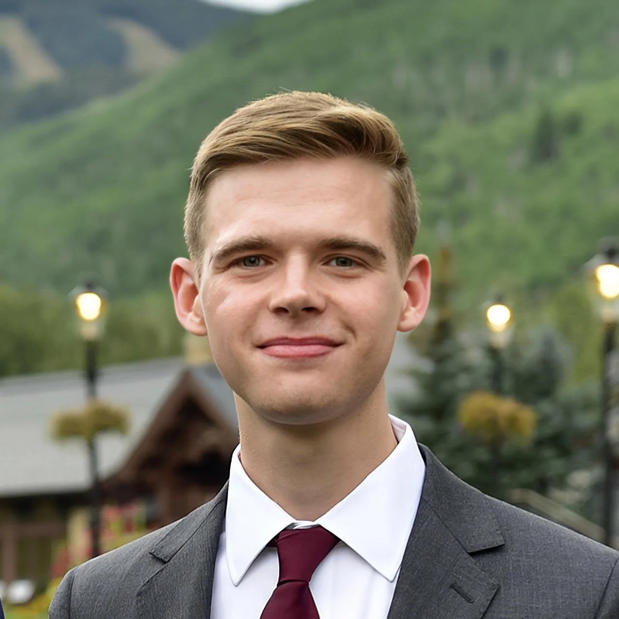 Senior Advisor Cole Laudenslager