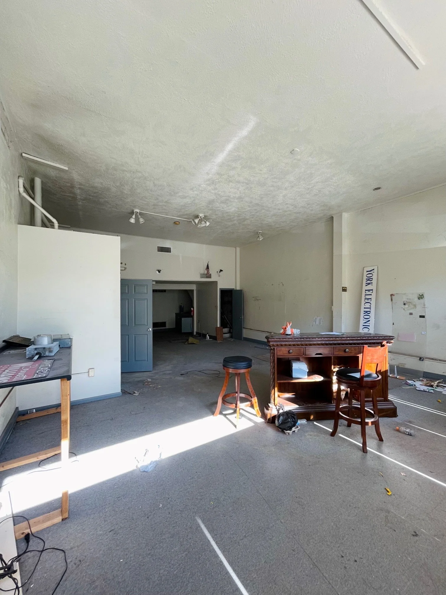 Interior 1 - Before.jpg