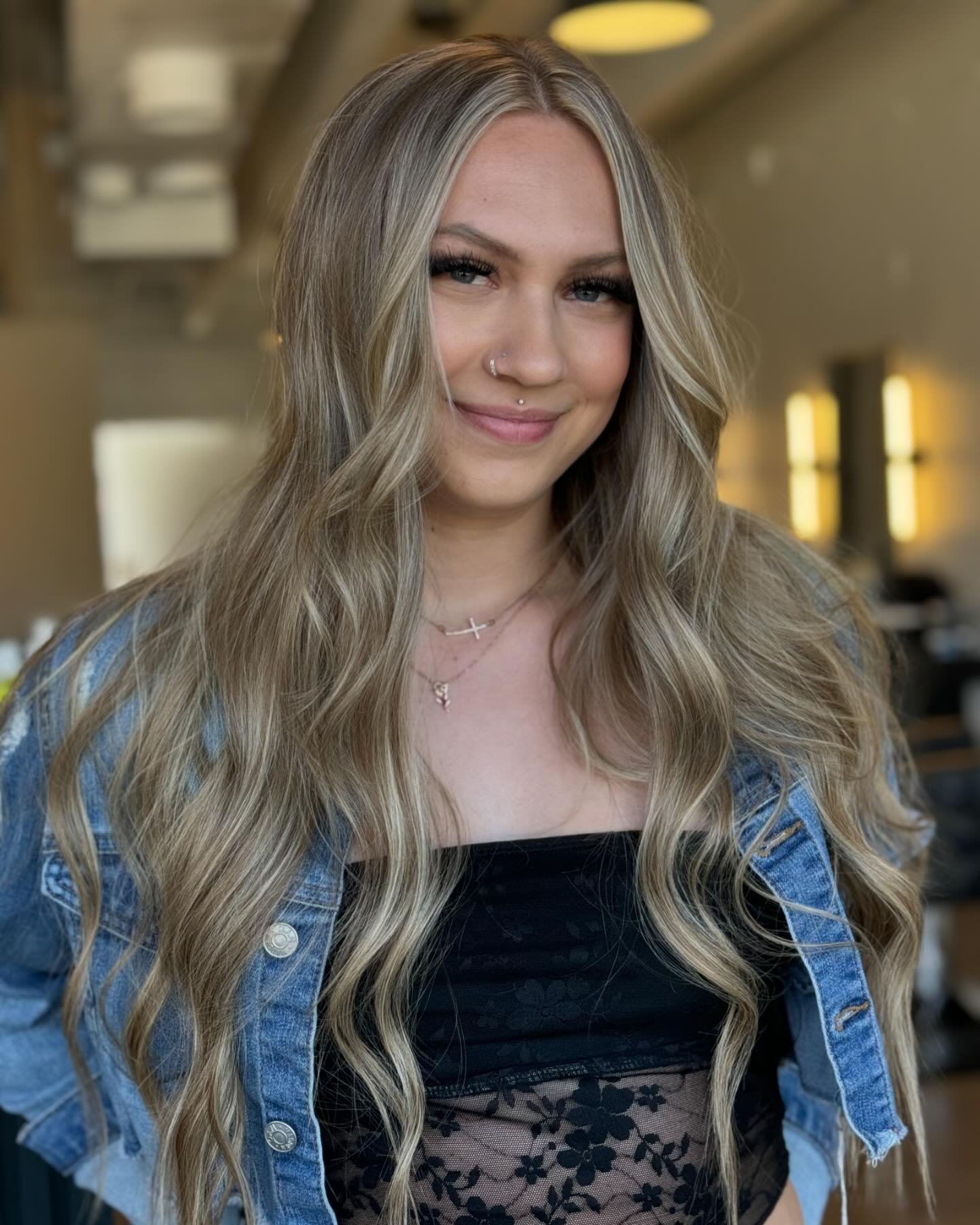 🌟 Unleash your inner bombshell with a stunning makeover by our fabulous stylist Katy! 💇✨ Flirty, fierce, and absolutely fabulous&mdash;discover your signature style with us. 

Ready to turn heads? Book your complimentary consultation today and let&