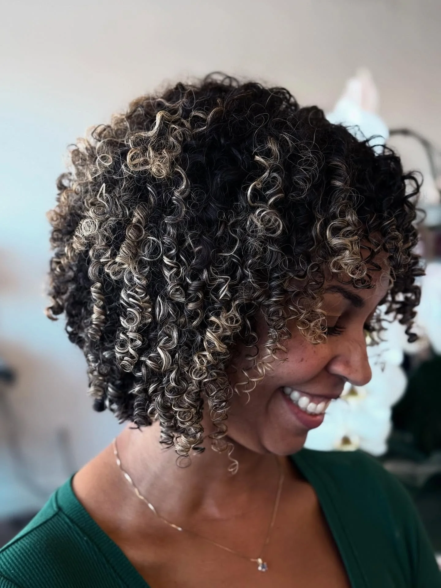 Curls, curls, and more curls! Alli did her thing and brought the bounce to life. Who runs the world? CURLS!

Book your complimentary consultation with her today and let your curls steal the show!

#CurlyQueen #CurlsOnCurls #HairGoals #CurlyMagic #Who