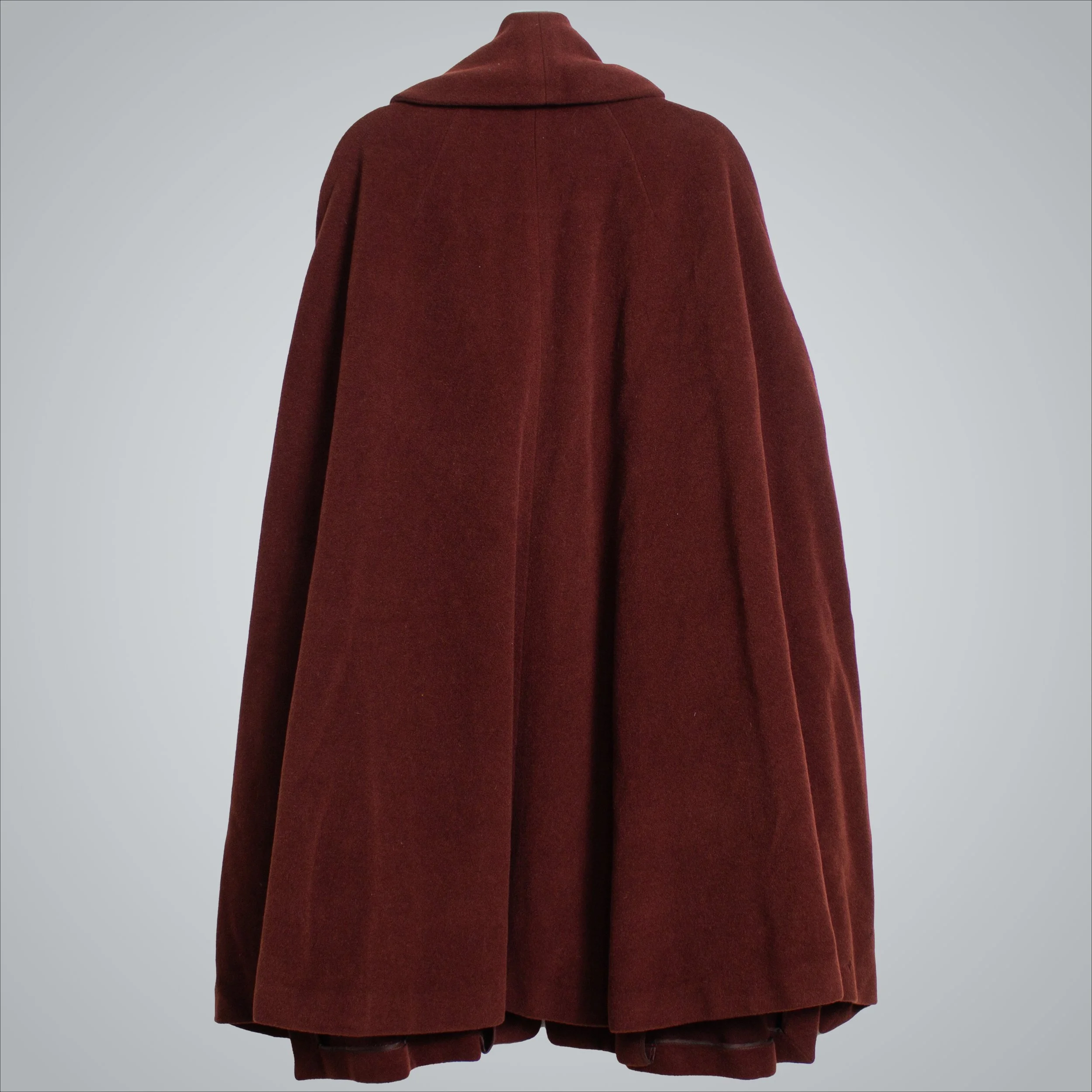 JIL CAPE COAT3.jpg