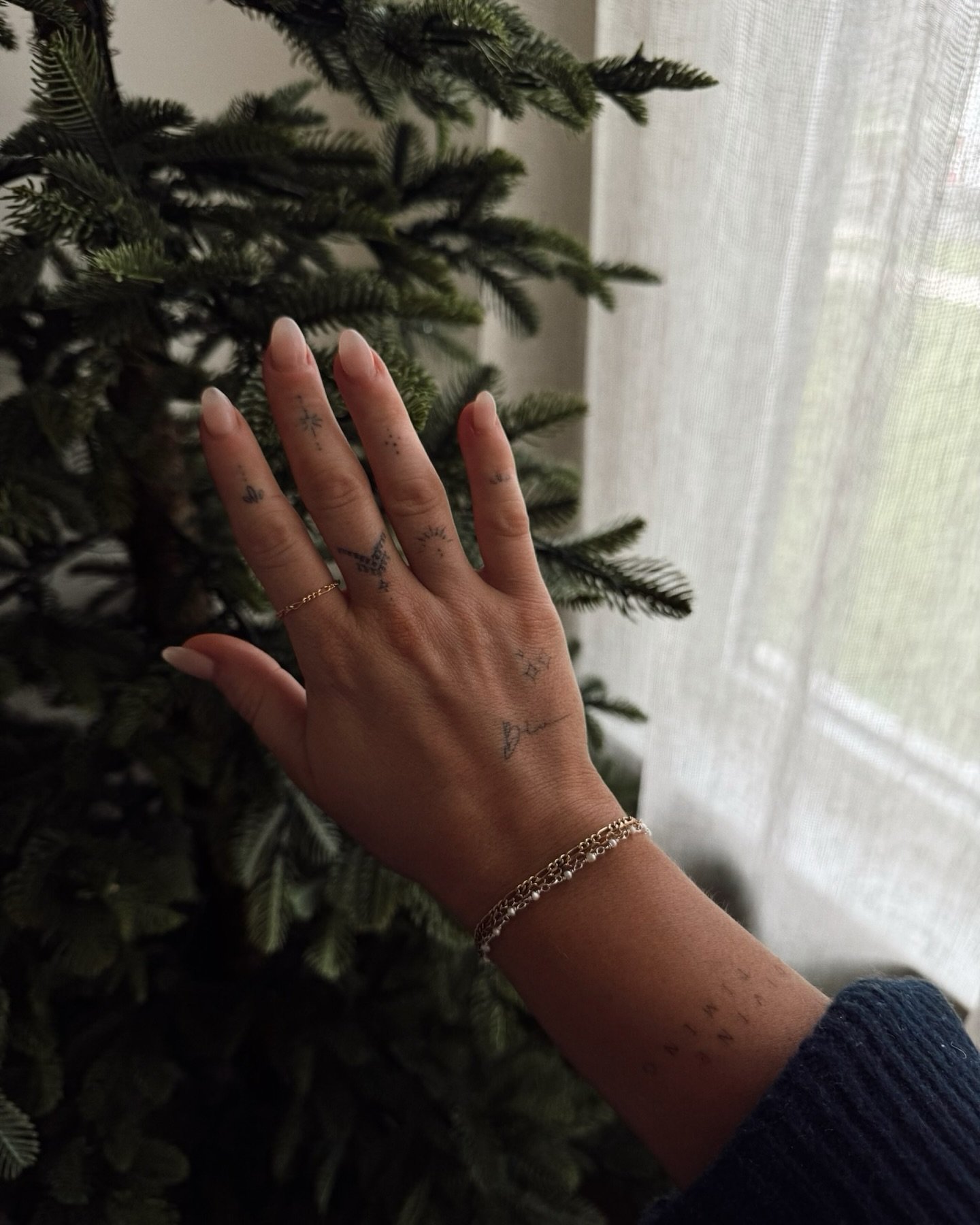 Give the gift of Permanent Jewelry this Christmas🌲✨ 

We offer custom gift cards, for any amount you&rsquo;d like. There&rsquo;s nothing more personal than getting a permanent piece from someone you love!!

(physically copy or digital certificates a