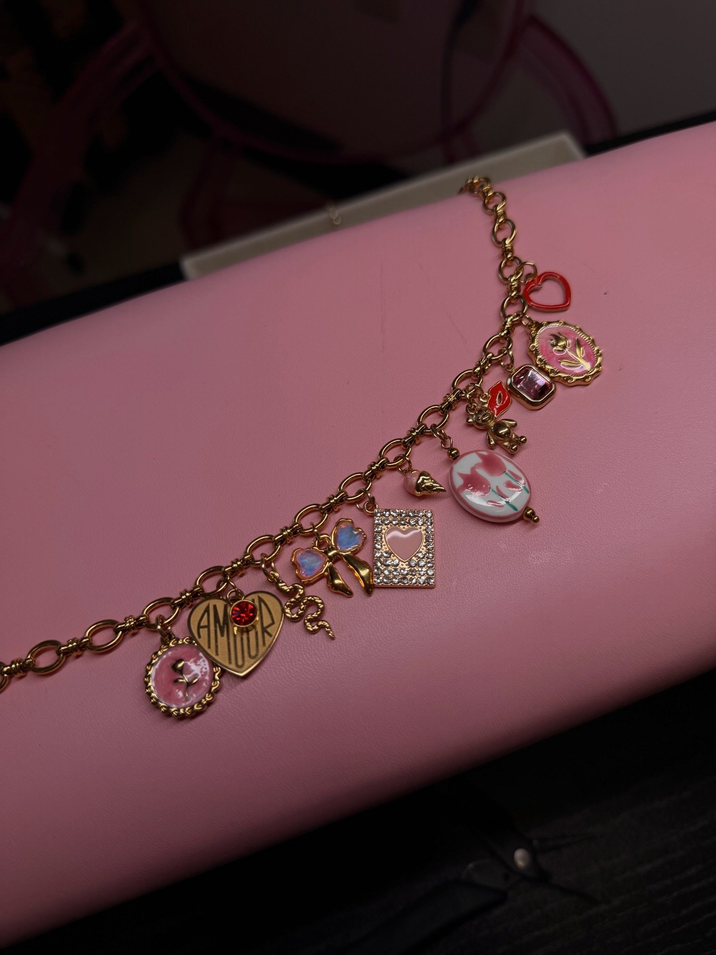 Valentine&rsquo;s Day is coming up, time for a new Charm Necklace 🤭

#valentines #galentinesday #charmnecklace #customcharms #murfreesboro