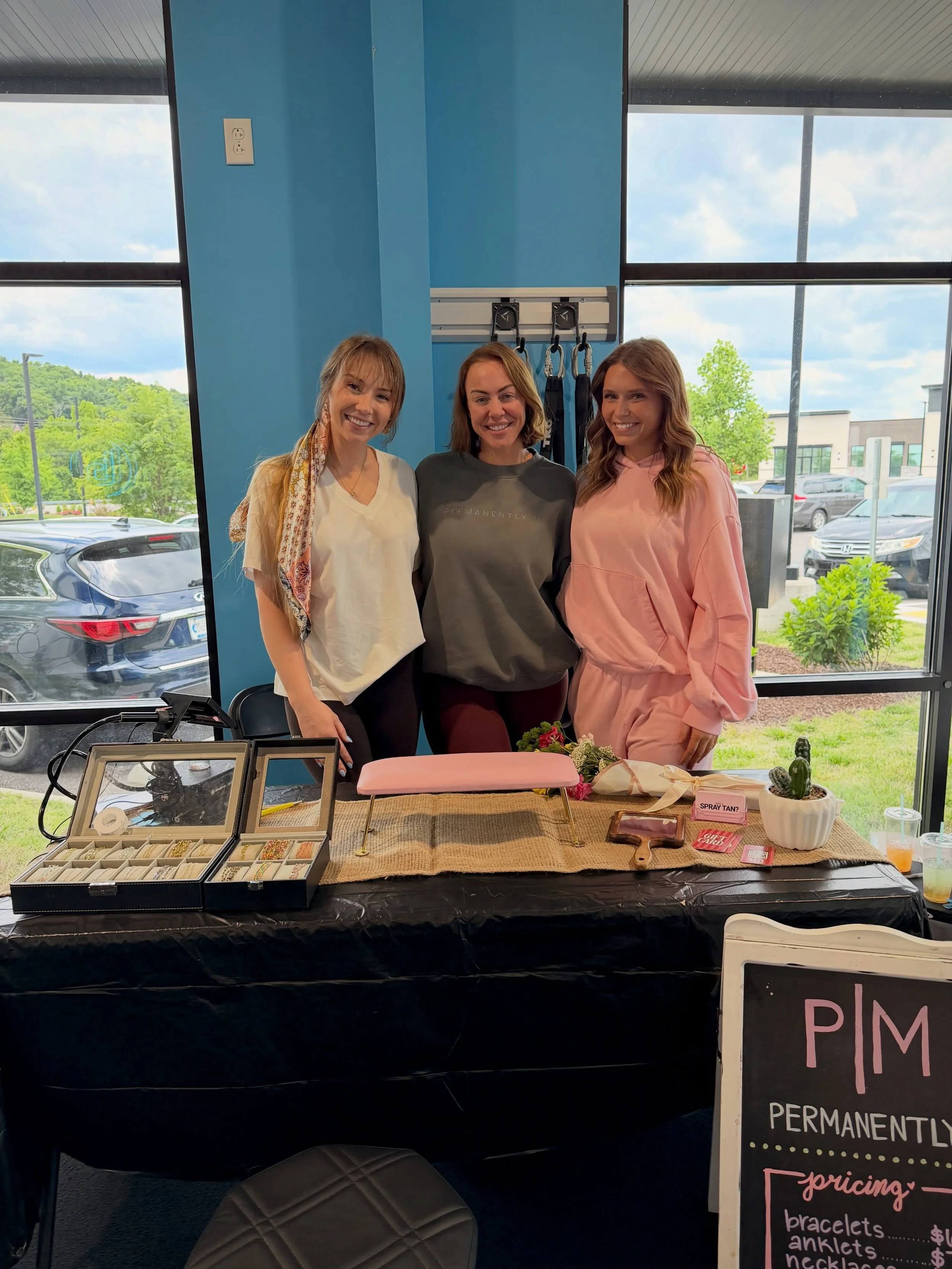 Thanks @burnbootcampmurfreesboro @burnbootcampsmyrnatn for having us out to another great Burn Beauty Bash 🫶💐

#local #permanentjewelry #burnbeautybash #popup #smallbusiness
