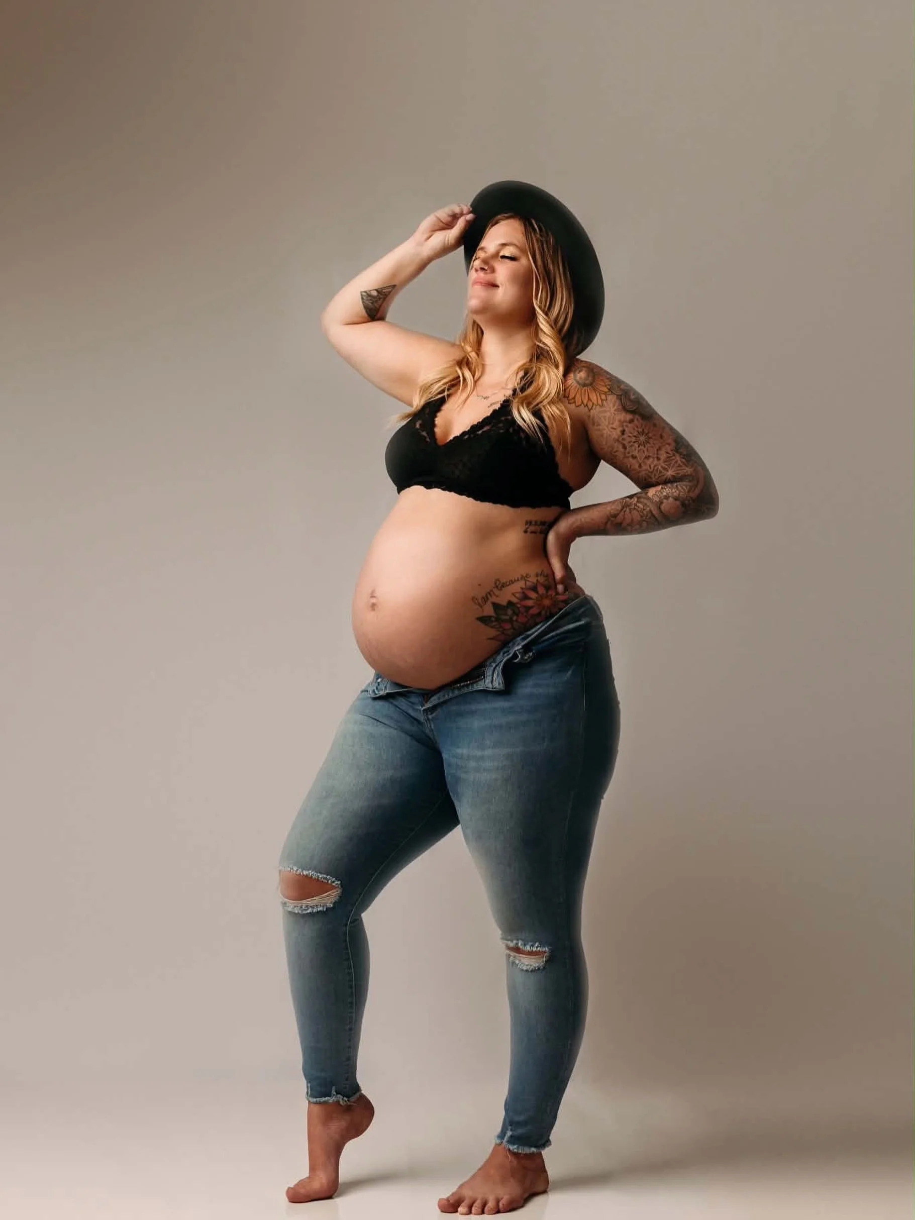 When the tan is the finishing touch 👏

Yes, spray tans are generally considered pregnancy safe 🤍 However, we are not medical providers, so if you have any concerns during pregnancy, we always recommend consulting with your OBGYN prior to your appoi