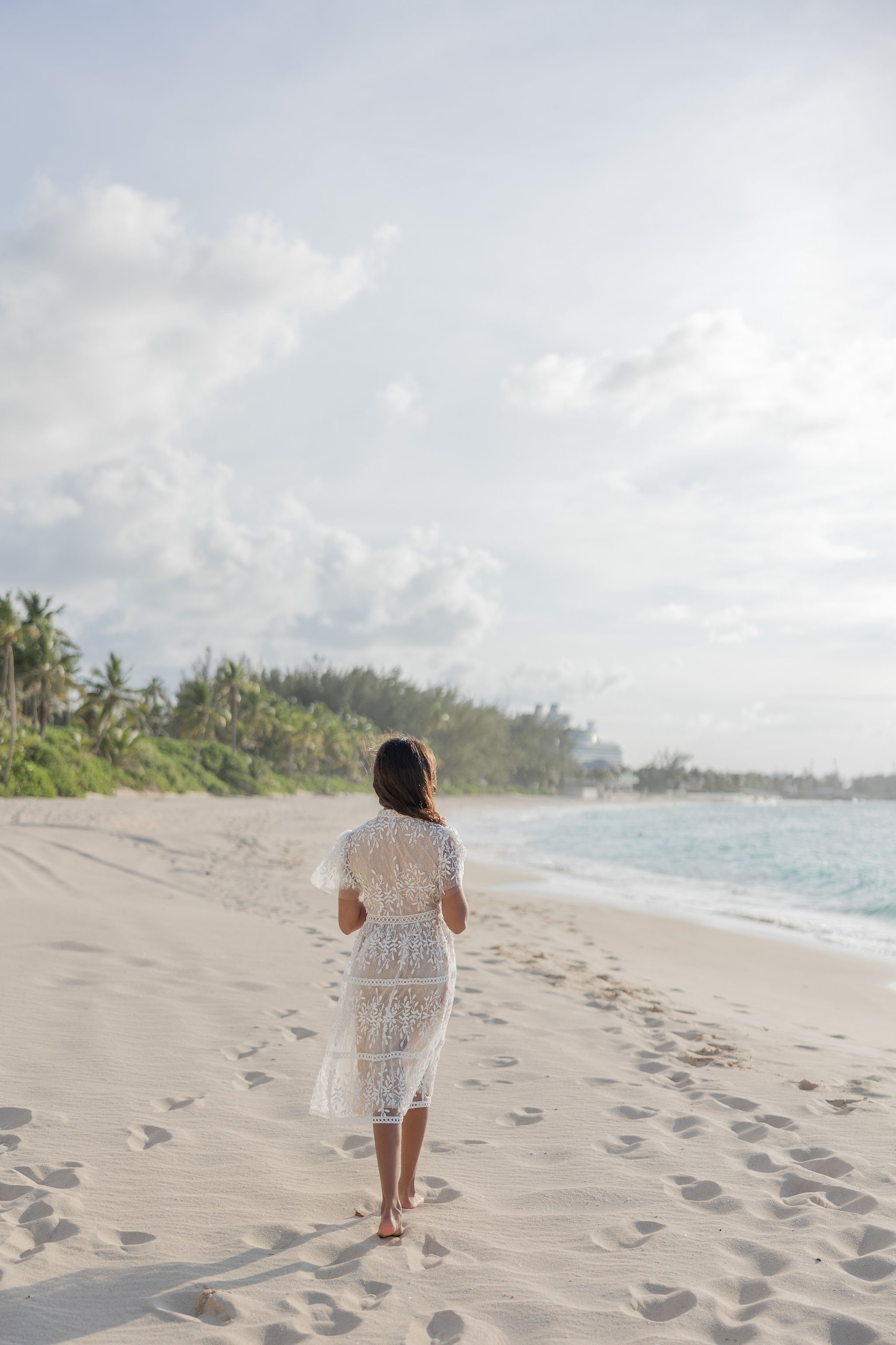 CopyrightChristinaYsaguirrePhotography2024-NassauBahamasPhotographer-Ifrah+Family-26.jpg