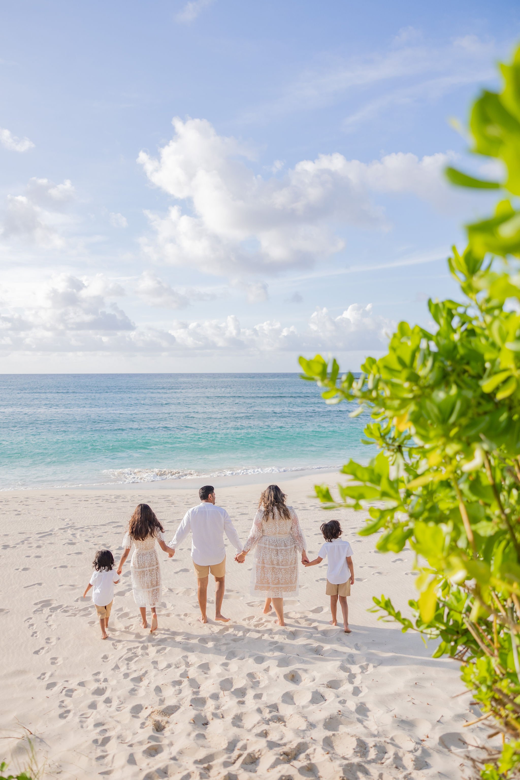 CopyrightChristinaYsaguirrePhotography2024-NassauBahamasPhotographer-Ifrah+Family-16.jpg