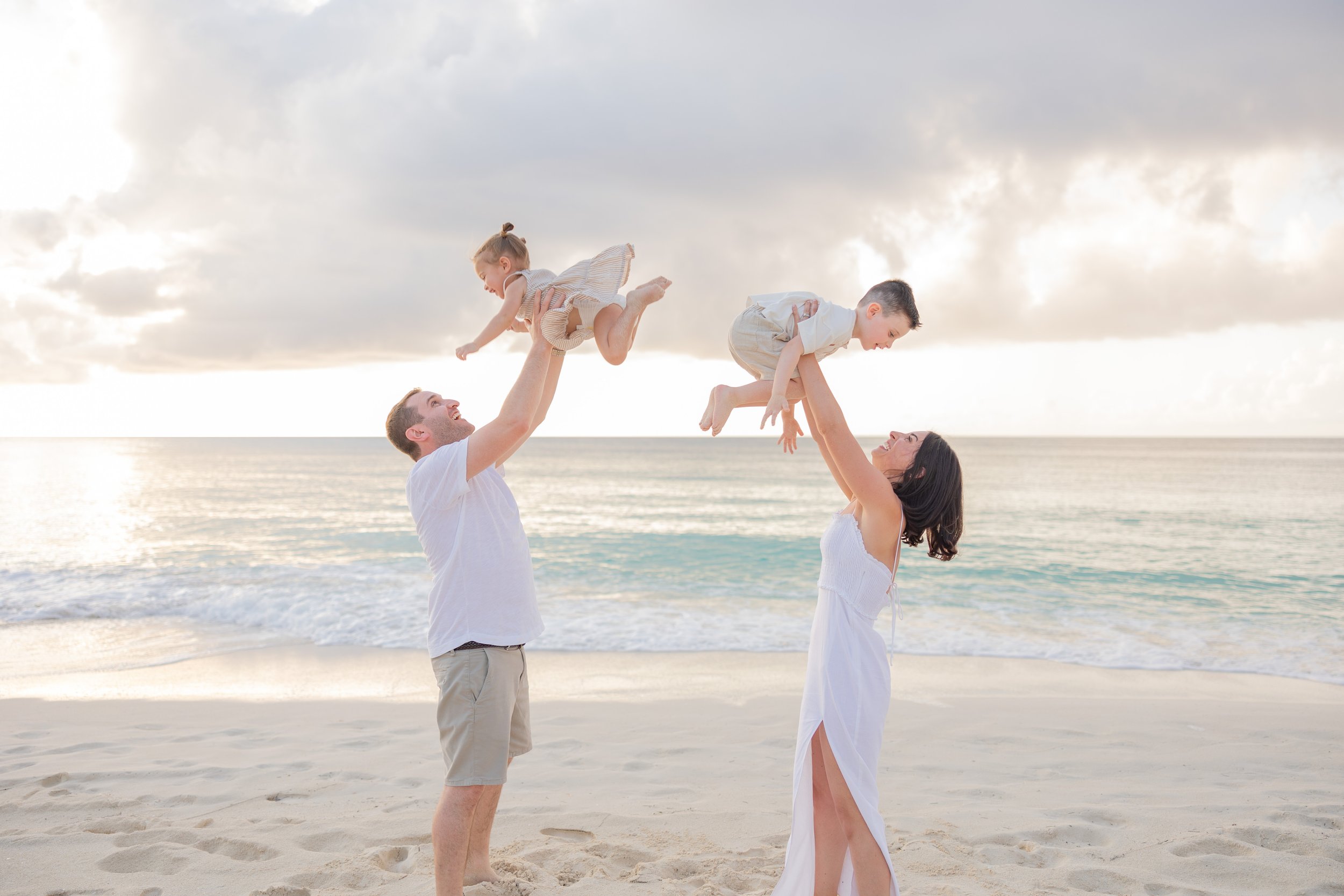 Copyright Christina Ysaguirre Photography 2024 - Nassau Bahamas Photographer - Jessica + Matt Family Session-21.jpg