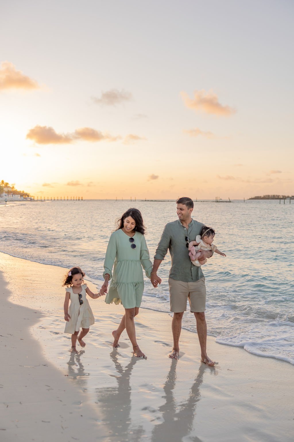CopyrightChristinaYsaguirrePhotography2024-NassauBahamasPhotographer-Payal+Family-24.jpg