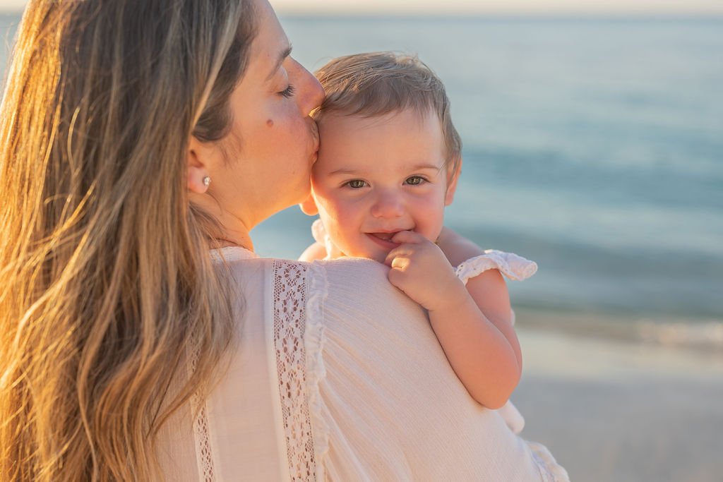 CopyrightChristinaYsaguirrePhotography2023-Tania+Christina'sFamilySession-74.jpg