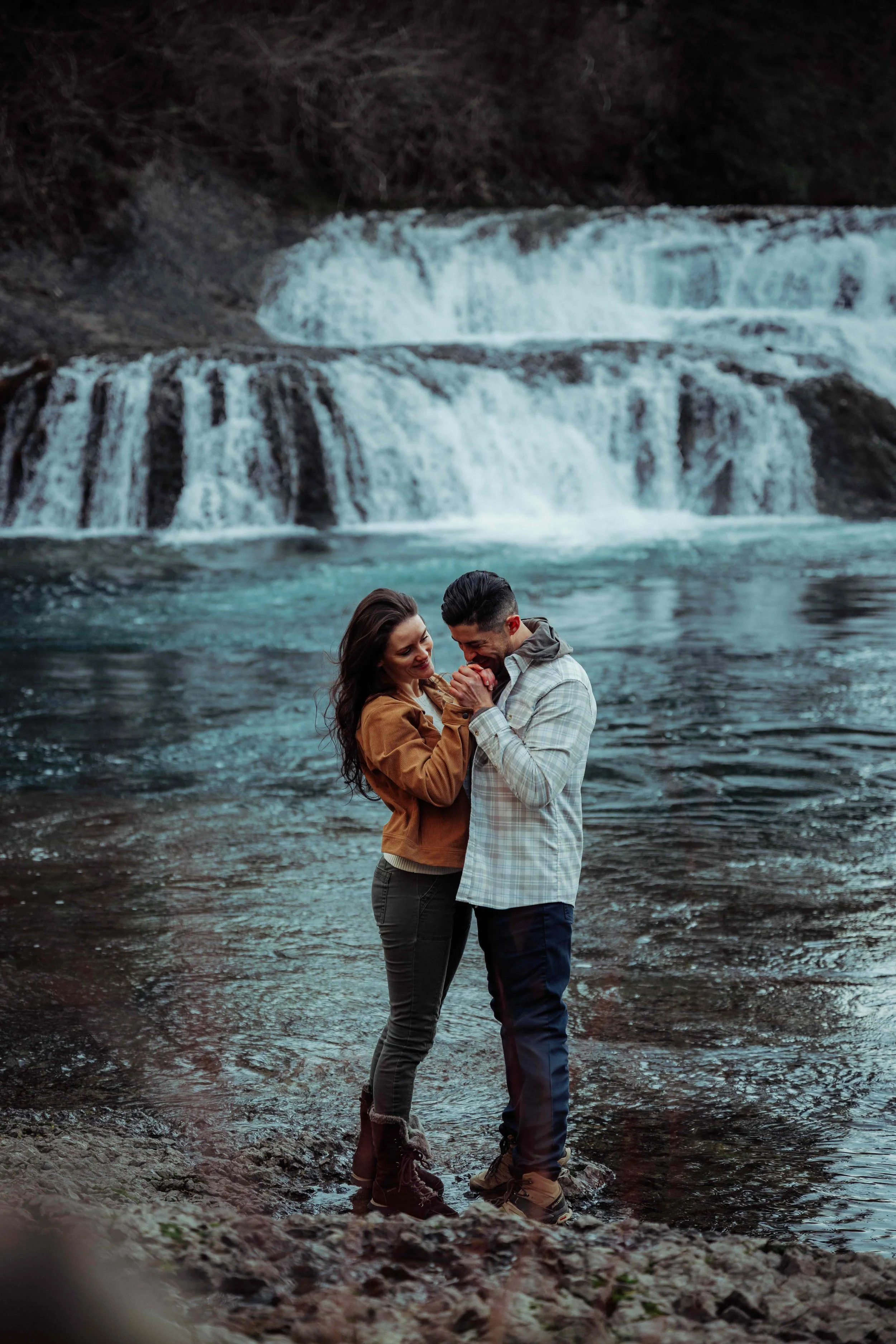 Engagement photograph taken by PNW engagement photographer Portland Vancouver waterfall