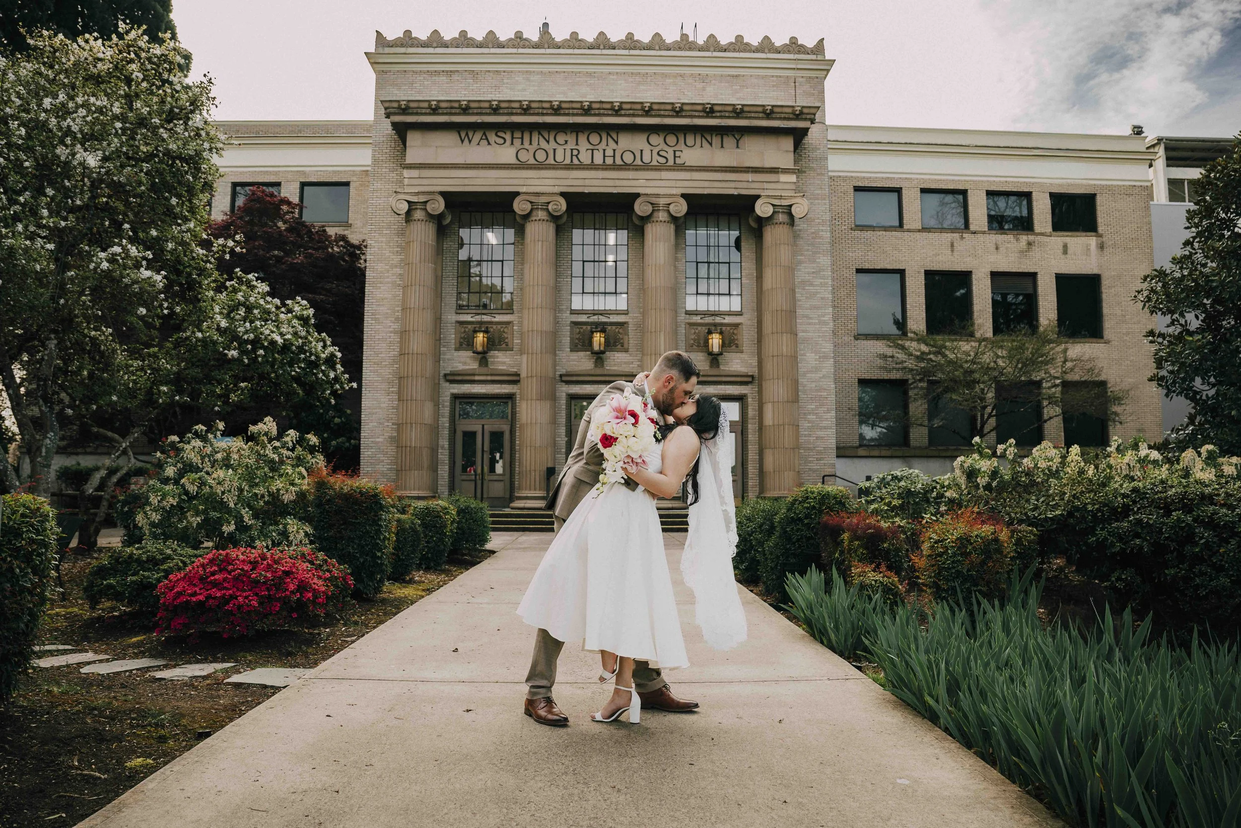 portland elopement photography courthouse couple posed