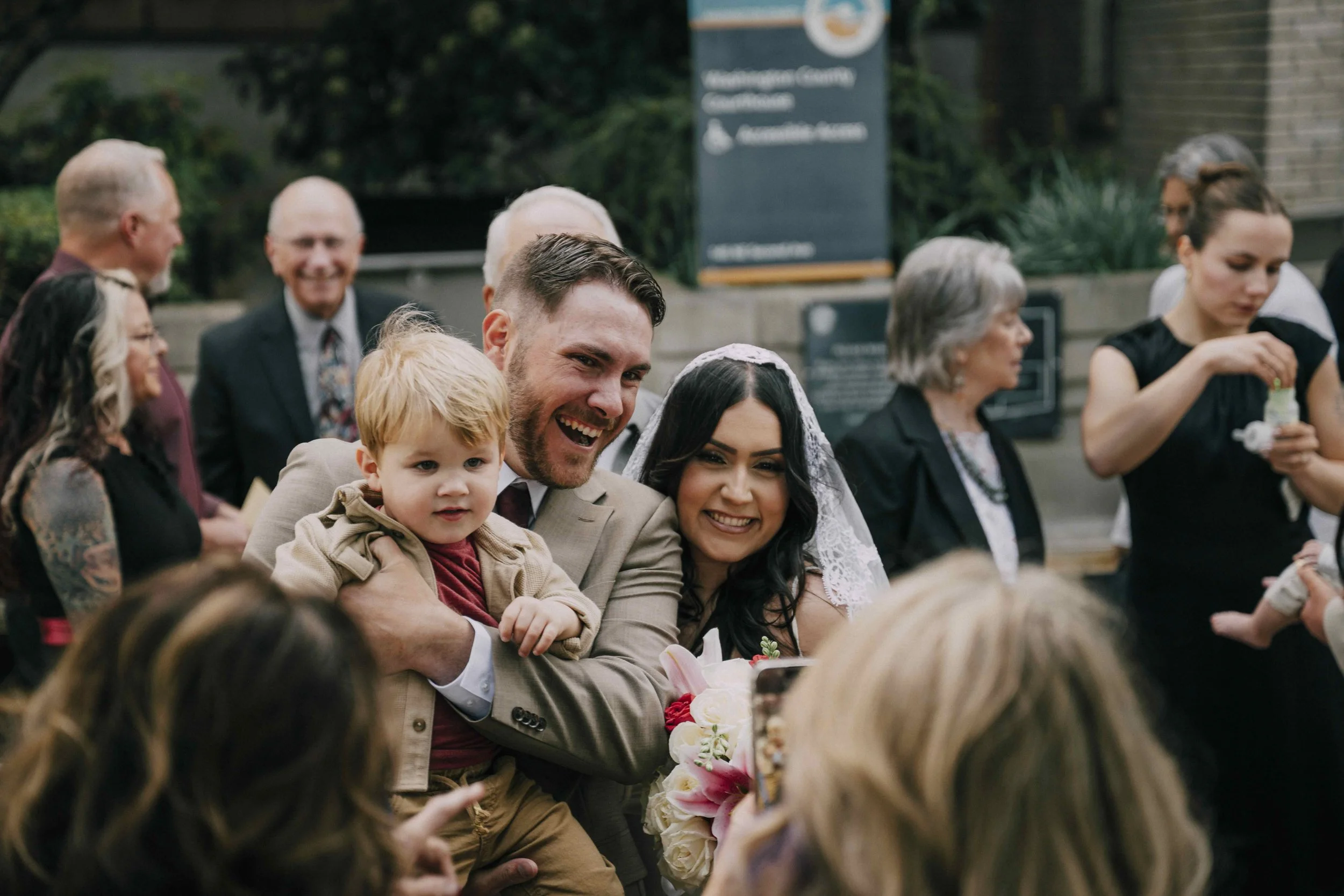 elopement photography portland courthouse couple