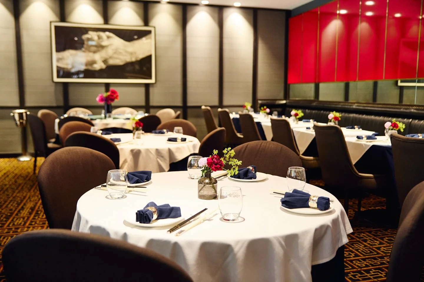 Time to celebrate your team’s success in style.
Treat them to a marvellous feast at Royal China Club — the finest spot for your year-end celebration. 🍾
Enquire now via link in bio.
#royalchina #royalchinaclub #chinesefood #cantonesefood