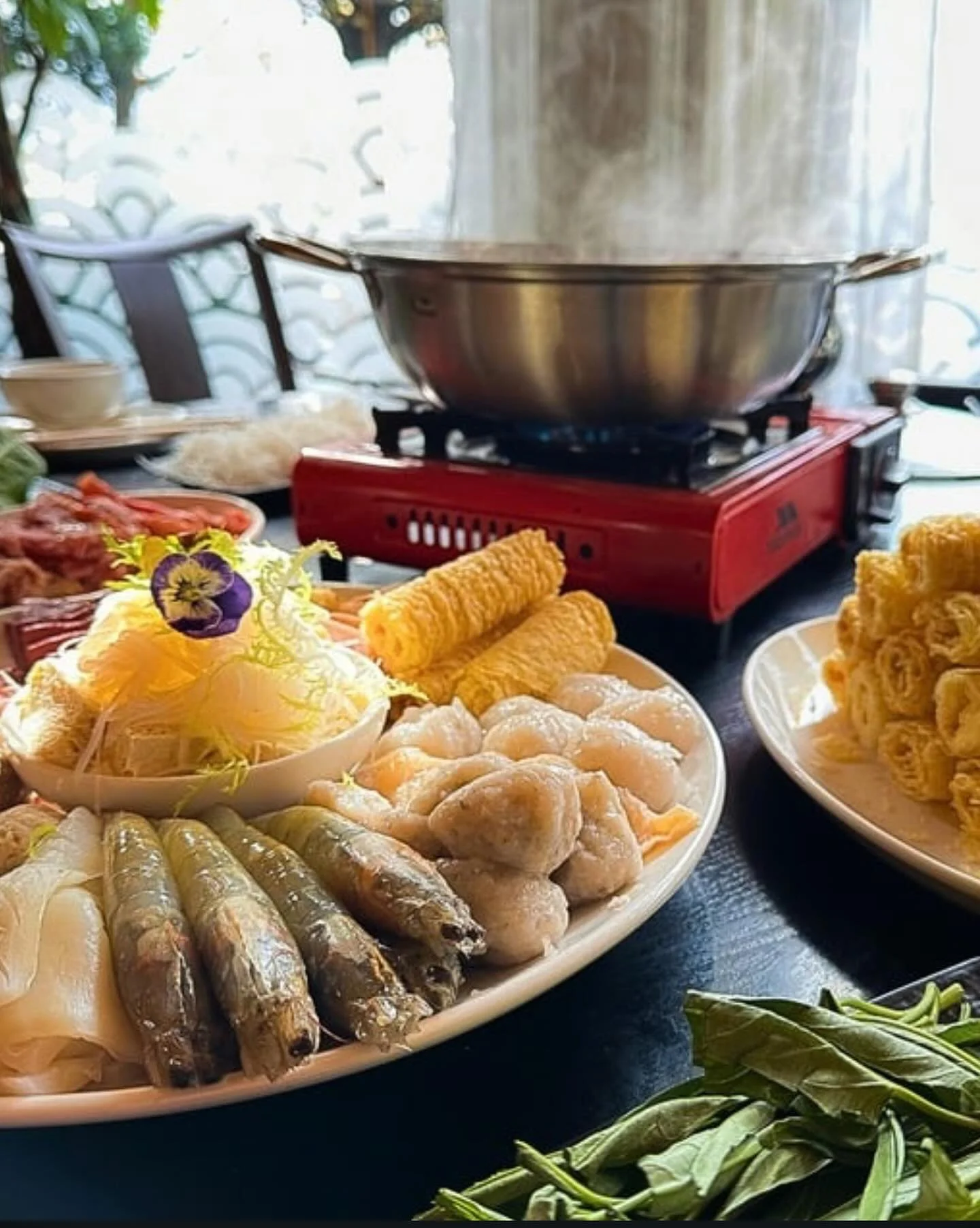Embrace the cool weather with a comforting hot pot experience at Royal China Riverside.

Indulge in our all-you-can-eat menu and savour every moment. 🍲

Reserve your spot via the link in bio.

#hotpot #hotpotlondon #chinesefood #royalchina #canarywh
